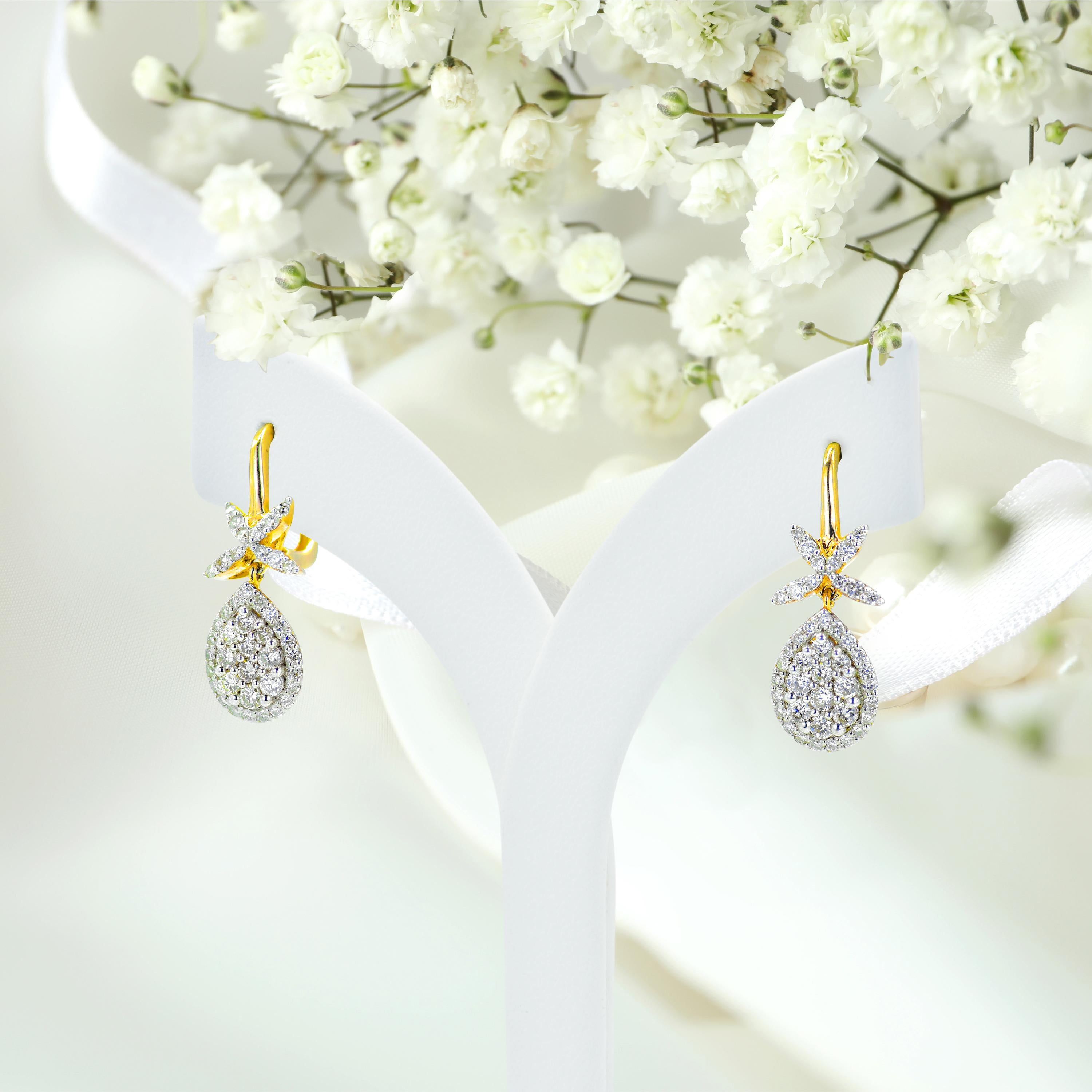 1.20ct Diamond Flower Drop Earrings in 14k Gold In New Condition For Sale In Bangkok, TH