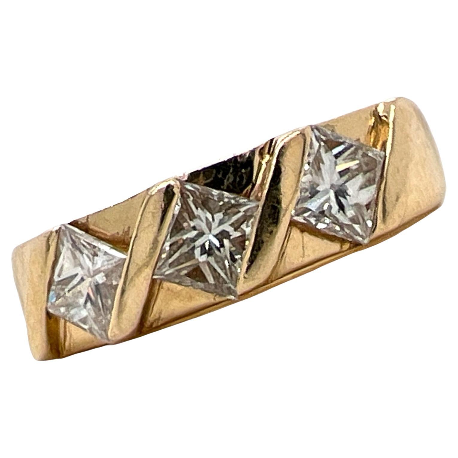 1.20 CTW Princess Cut Diamond 14 Karat Yellow Gold Three Stone Band Ring For Sale