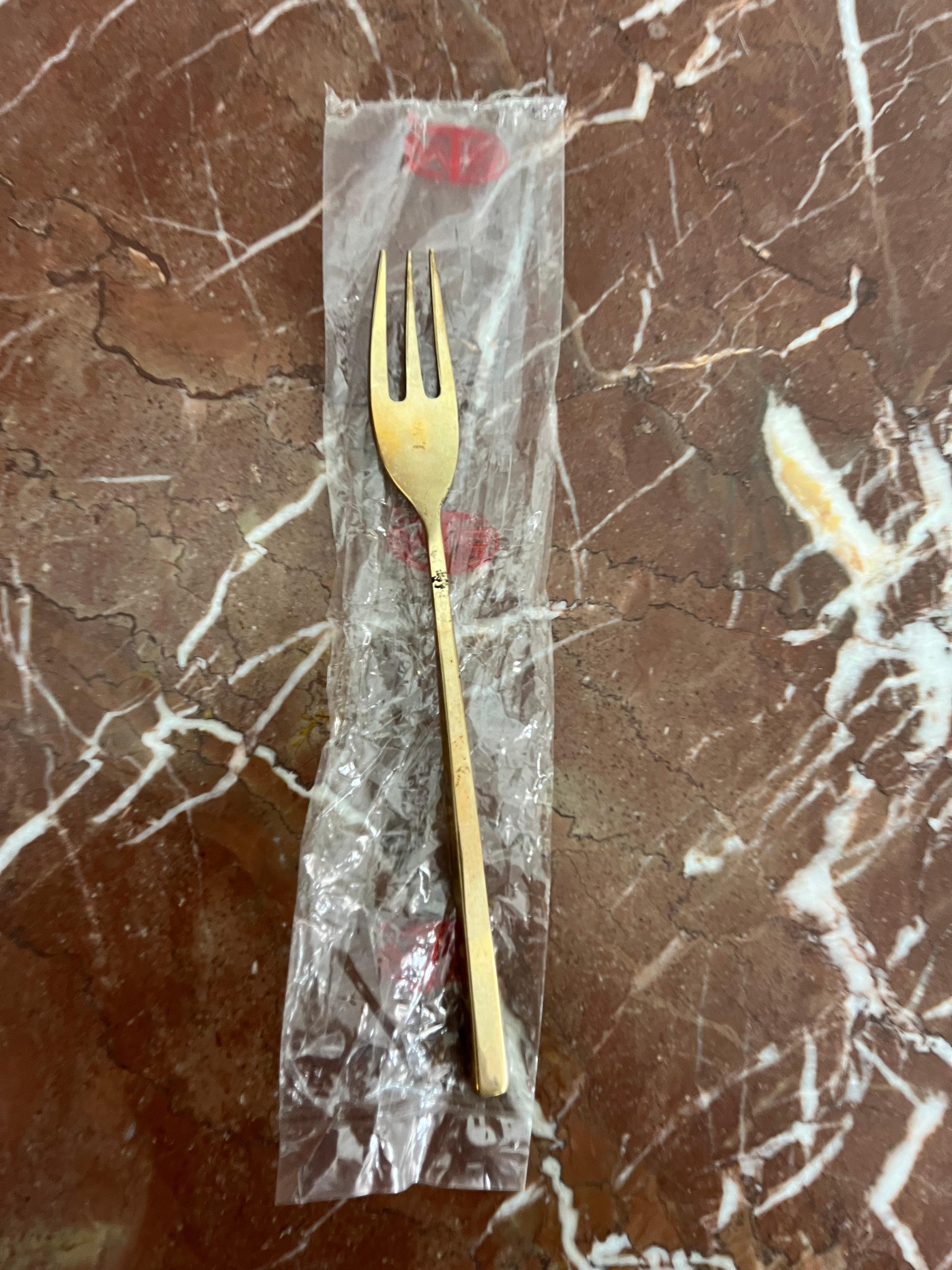 120-Piece Oriental Brass Cutlery Set, 1977 For Sale 10