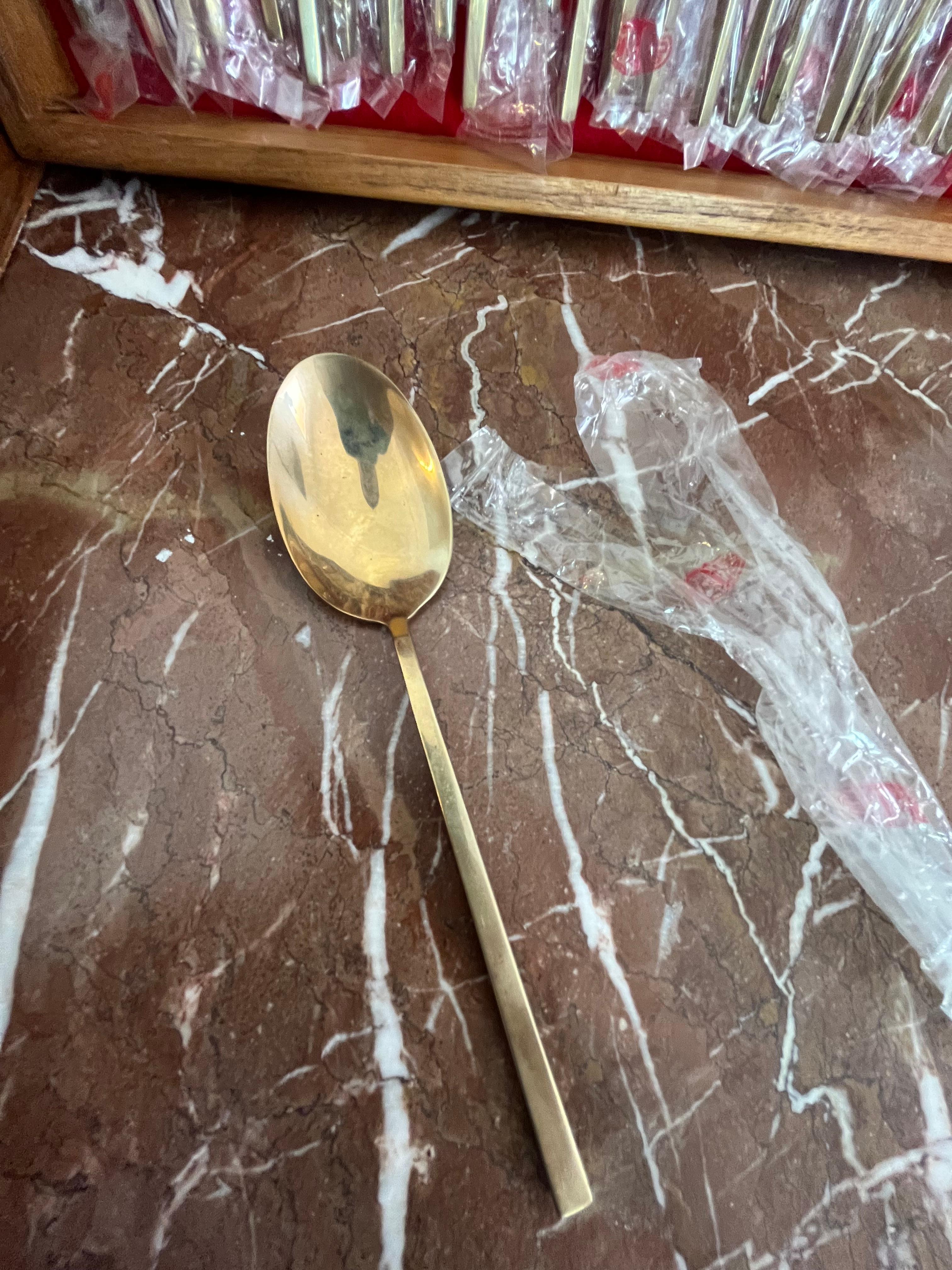 120-Piece Oriental Brass Cutlery Set, 1977 In Good Condition For Sale In Palermo, IT