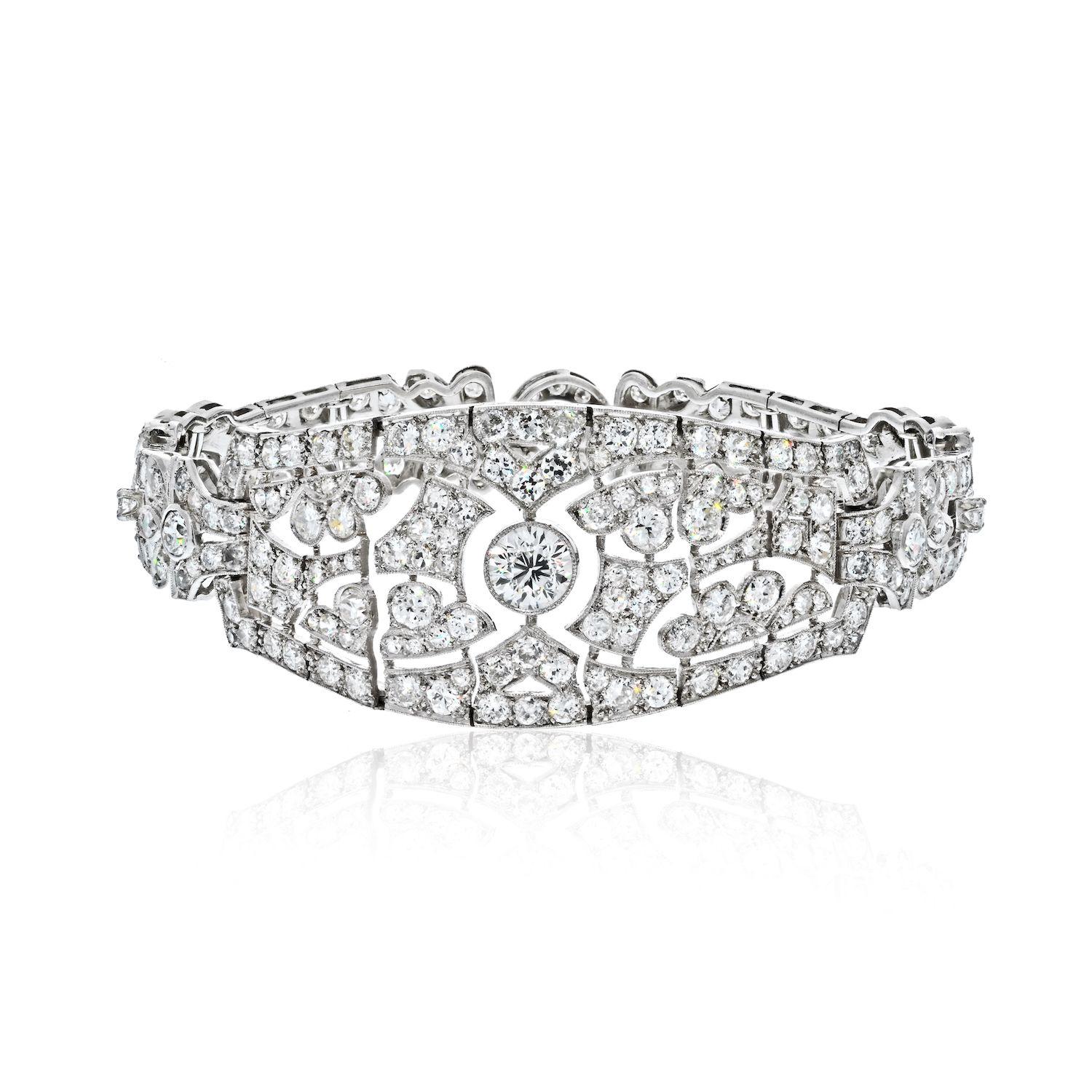 Moderne Bracelet Art déco en platine avec diamants ajourés de 12,00 carats en vente