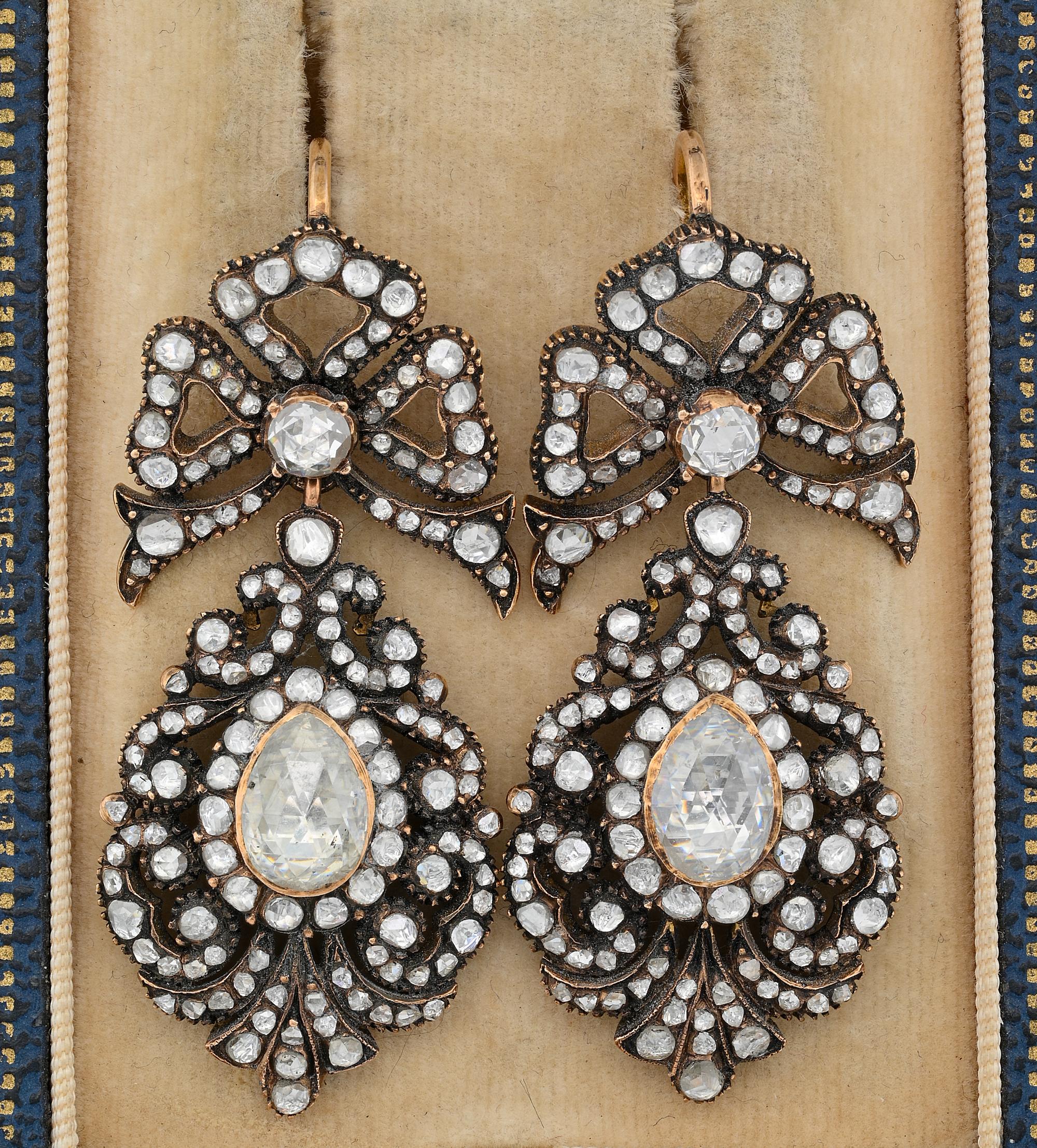 The ‘pendeloque’ earrings, developed around the 1770s, composed of a round or oval-shaped top suspending a matching larger drop surmounted by a delicate bow. This popular type of earrings were longer and lighter than the ‘girandole’ motif, which
