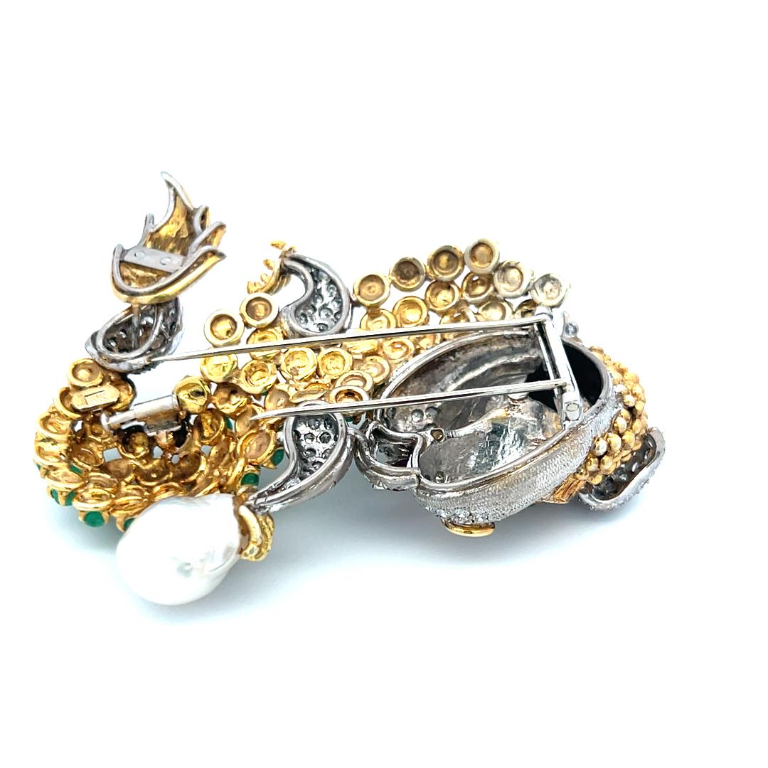12.00 Carat Emerald 8.00 Carat Round Diamond 5.2MM Pearl 14K Gold Pin Brooch For Sale 5
