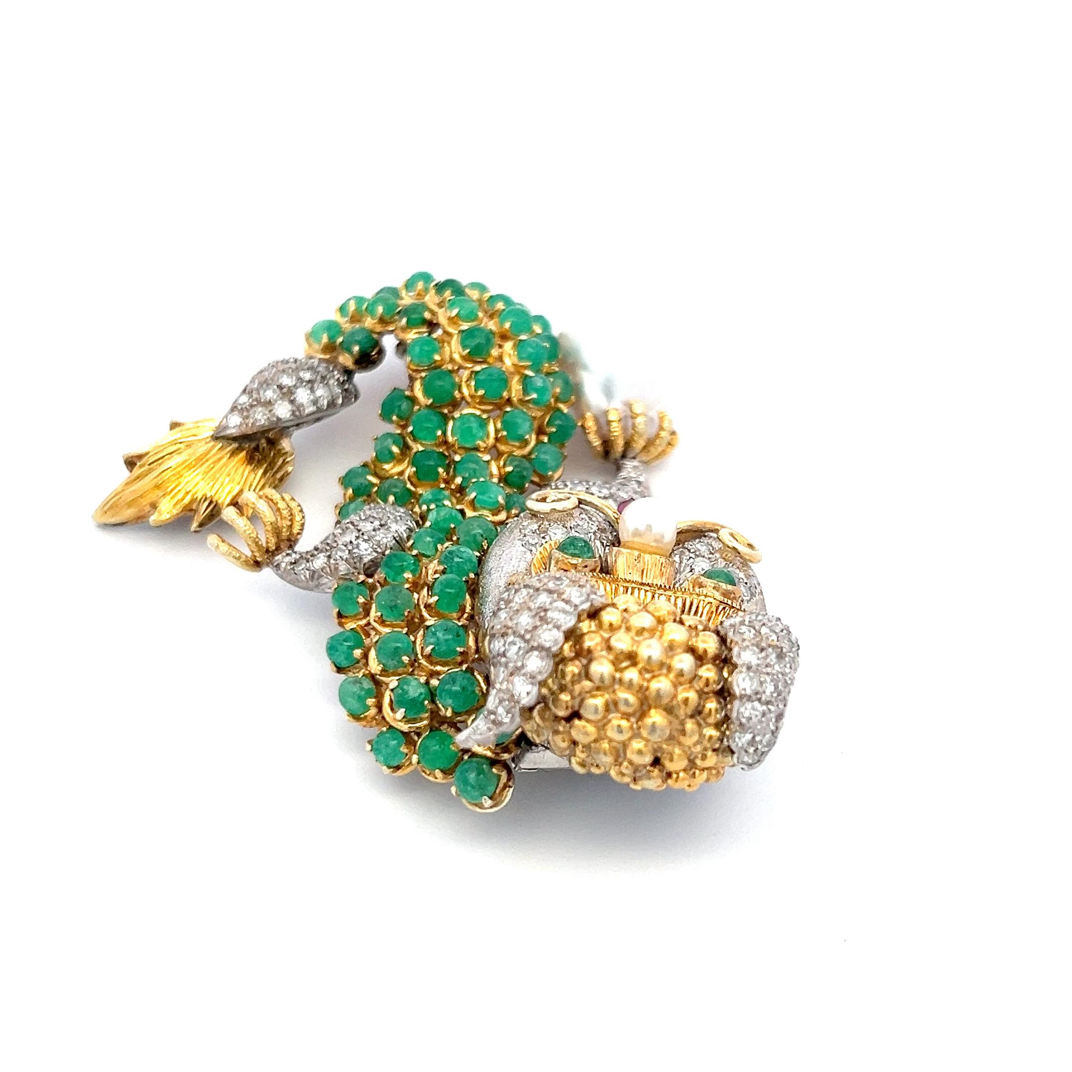 Brilliant Cut 12.00 Carat Emerald 8.00 Carat Round Diamond 5.2MM Pearl 14K Gold Pin Brooch For Sale