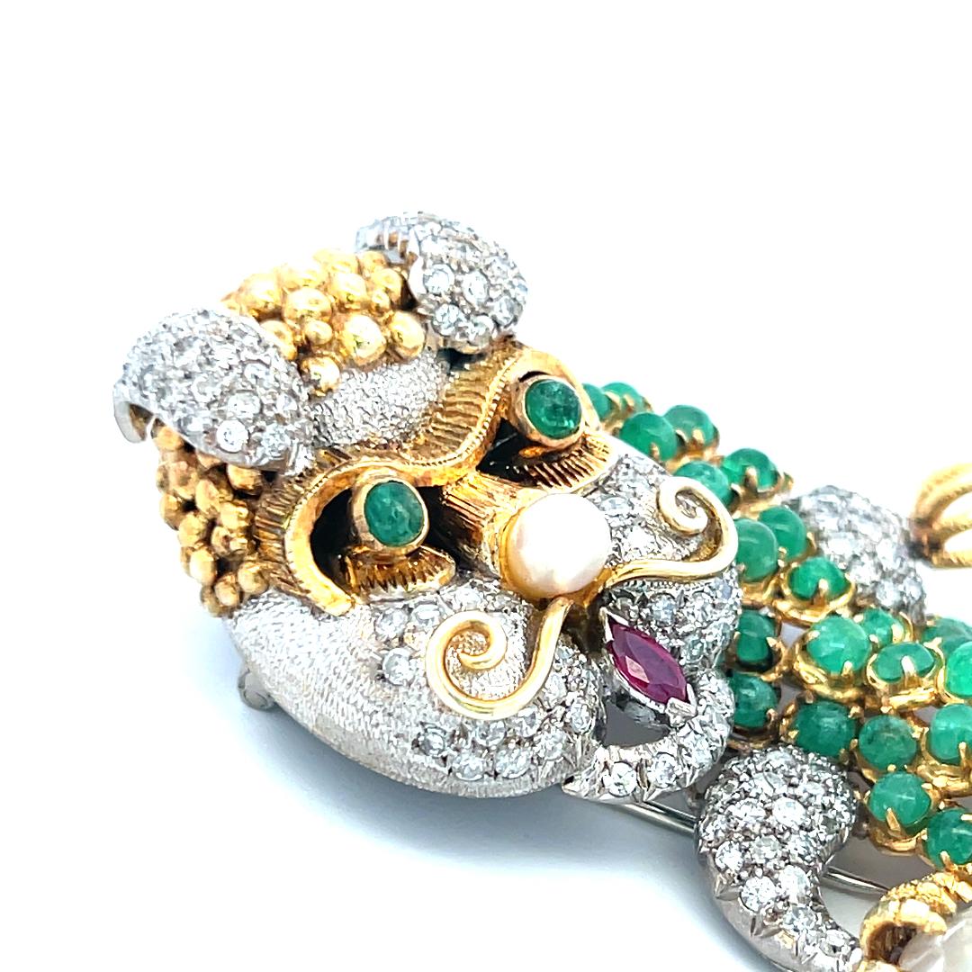 12.00 Carat Emerald 8.00 Carat Round Diamond 5.2MM Pearl 14K Gold Pin Brooch For Sale 3