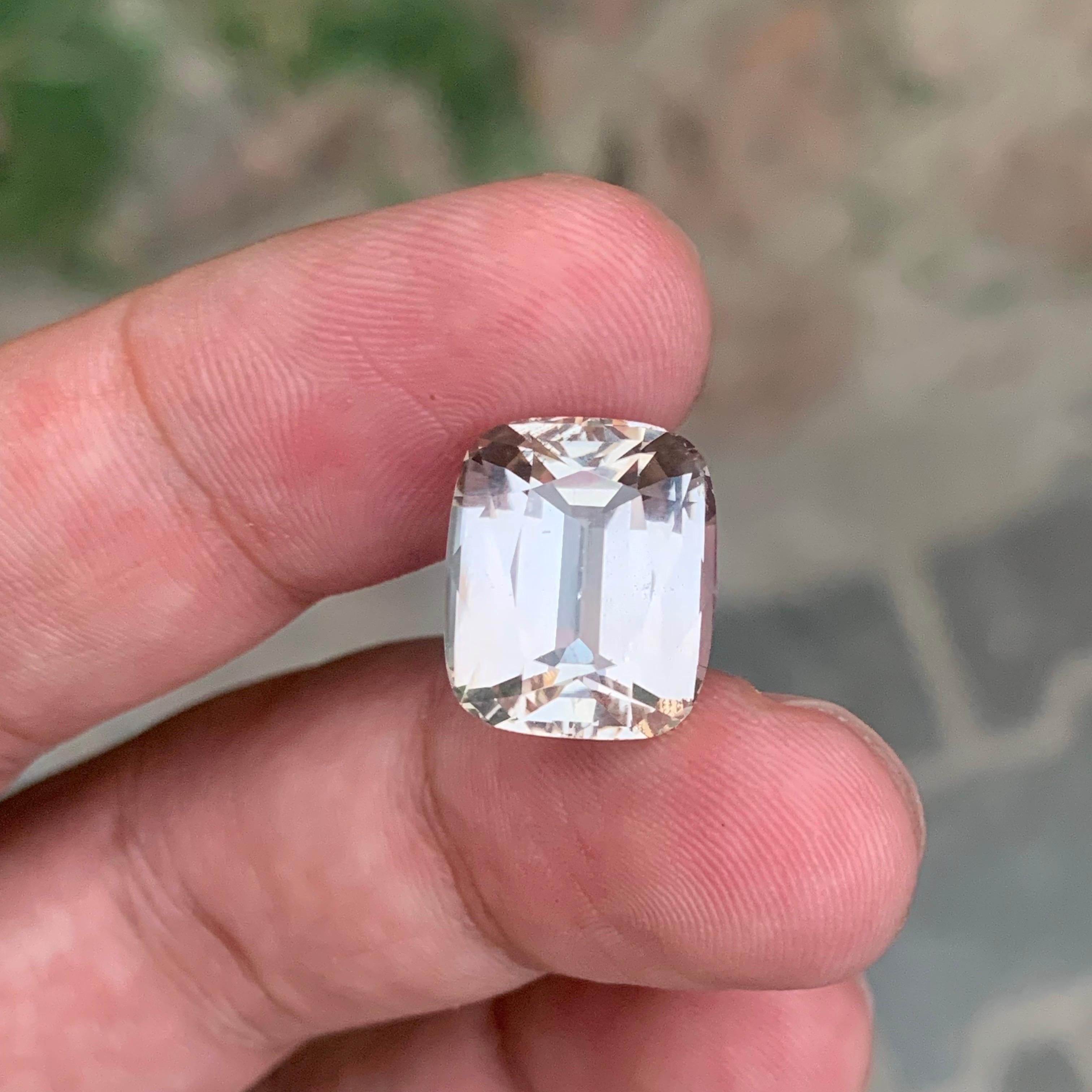 12.00 Carat Natural Loose Golden Topaz Cushion Shape Gemstone (pierre précieuse en forme de coussin) en vente 2