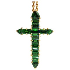 Croix en or 18 carats et chaîne avec tsavorite vert vif naturel de 12,00 carats