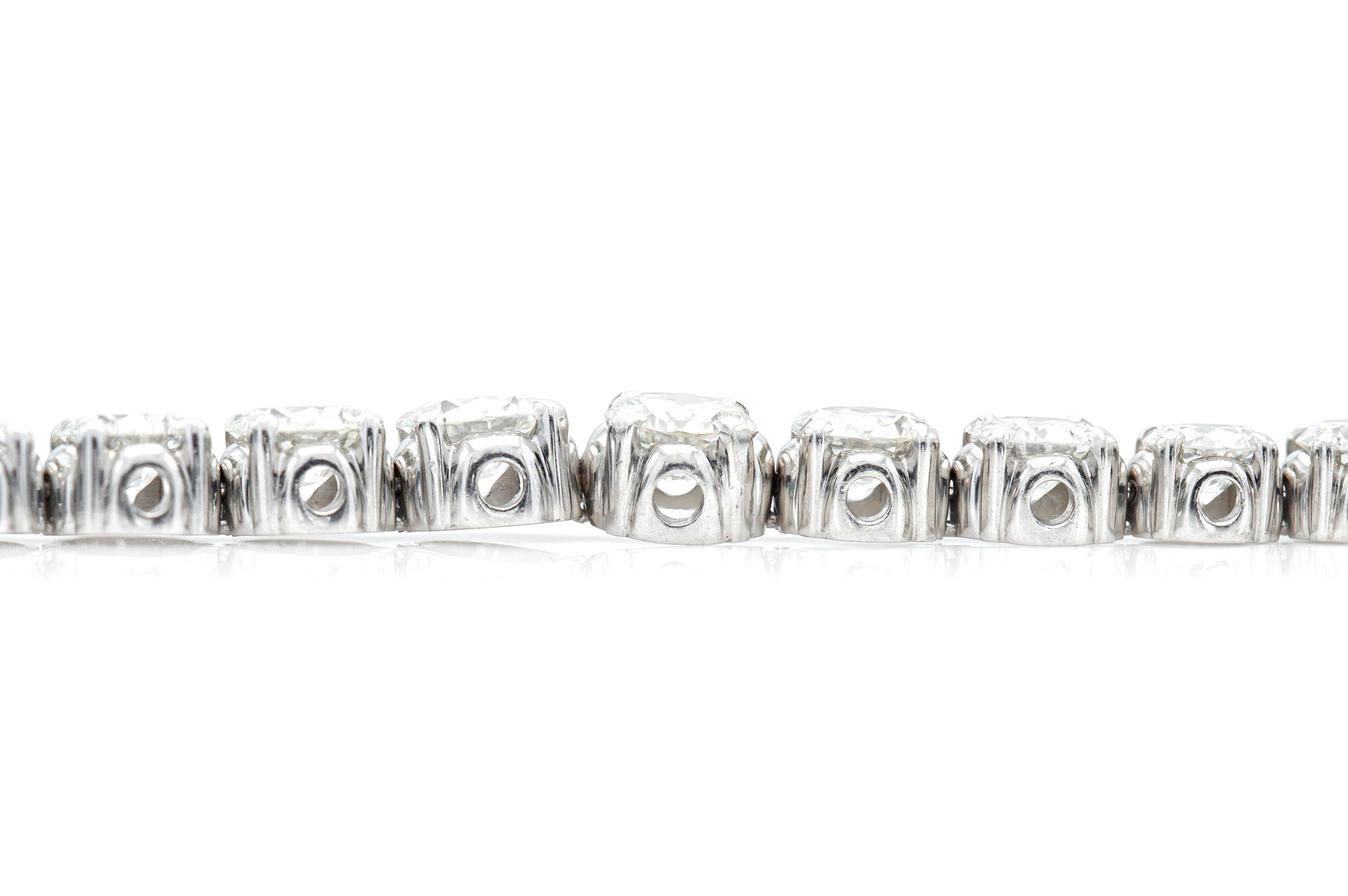 12.00 Carat Old European Cut Diamond Tennis Bracelet In Good Condition For Sale In New York, NY