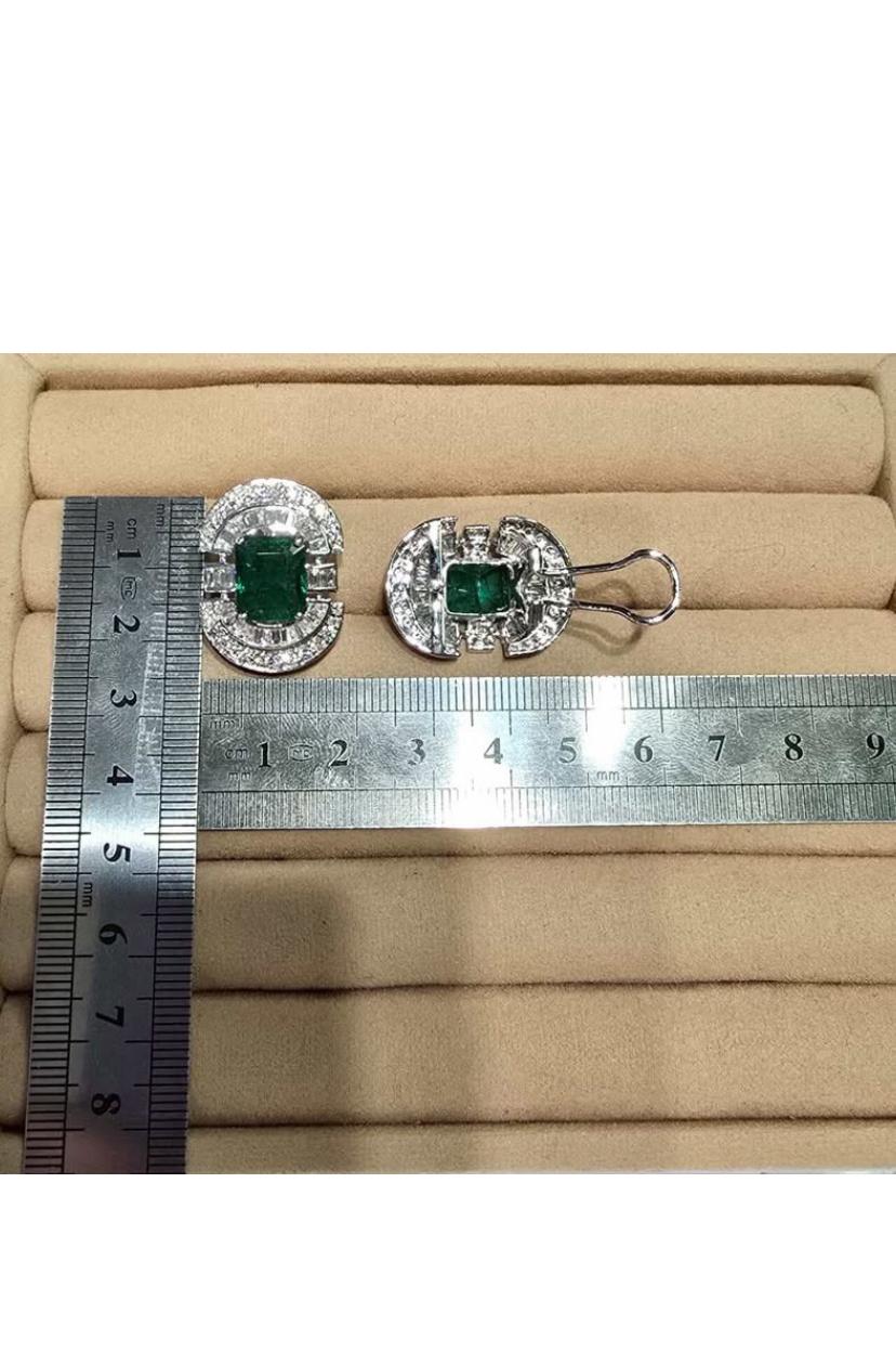 De las mujeres 12,00 Quilates Esmeraldas de Zambia 2,90 Quilates Diamantes Pendientes de Oro de 18k en venta