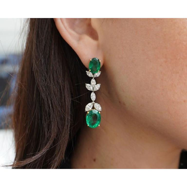 12.00 Ct Emerald Dangle Earrings For Sale 1