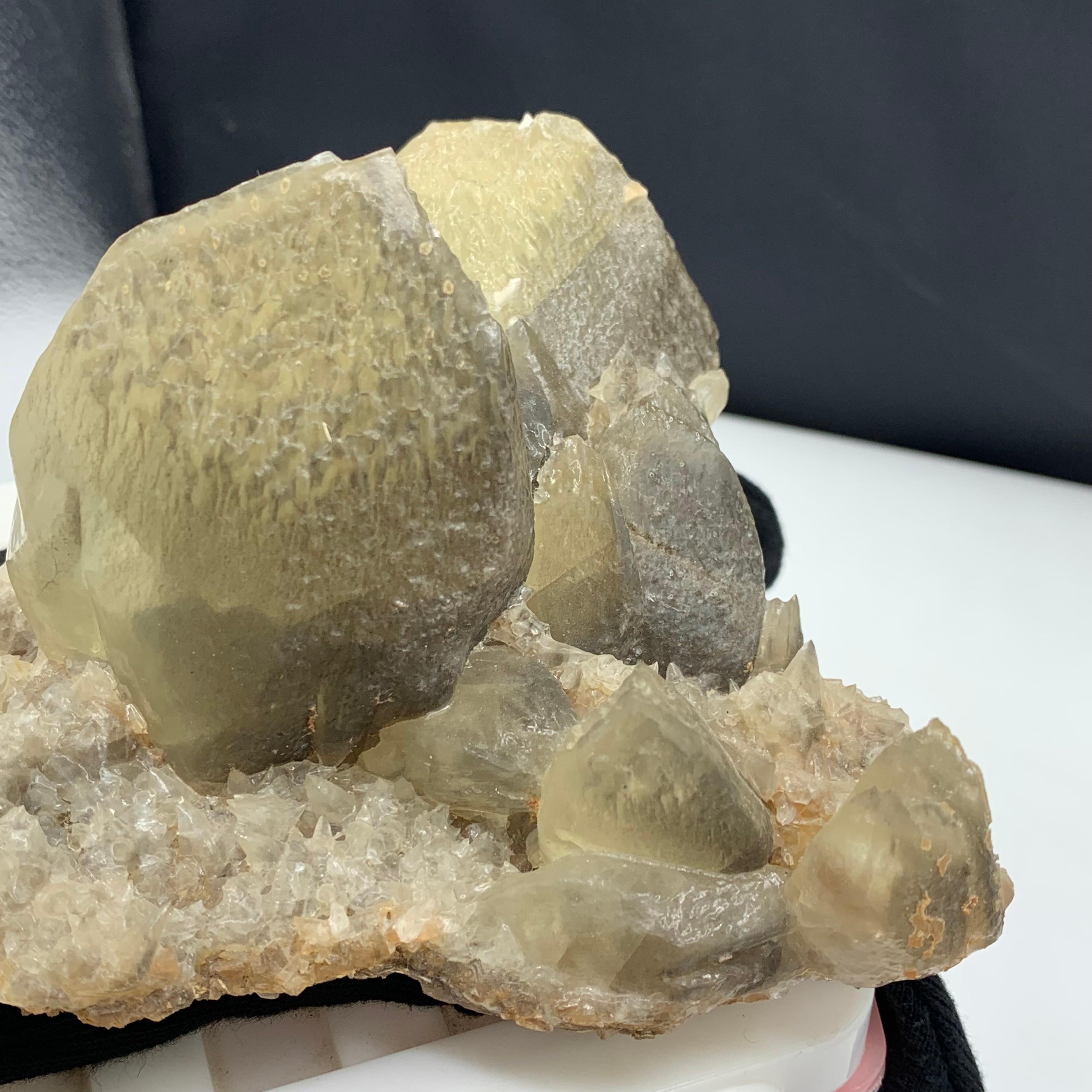 Superbe spécimen de calcite de Balochistan de 1200 grammes plus, Pakistan  en vente 7