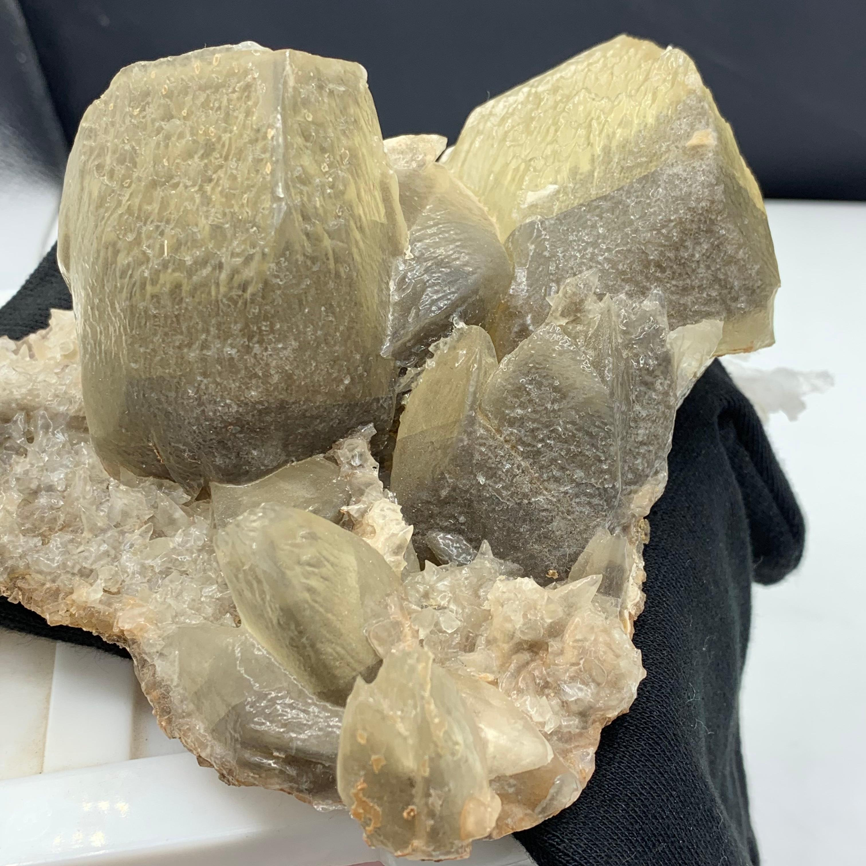 Superbe spécimen de calcite de Balochistan de 1200 grammes plus, Pakistan  en vente 8