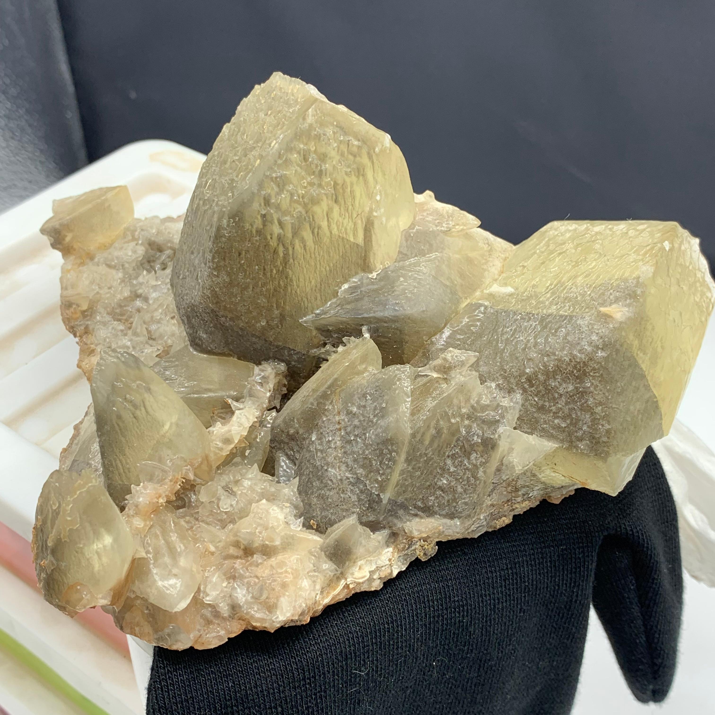 Superbe spécimen de calcite de Balochistan de 1200 grammes plus, Pakistan  en vente 10