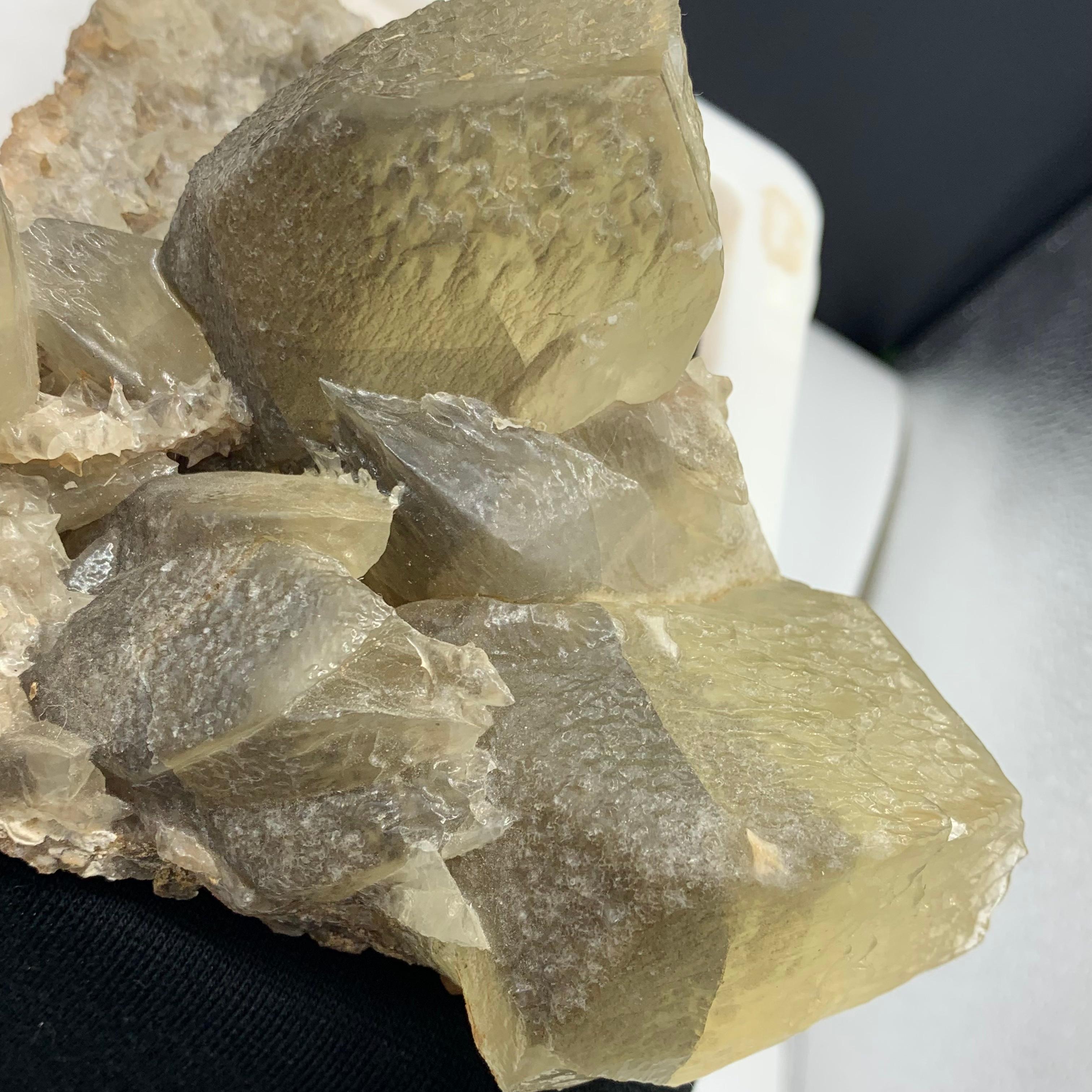 Superbe spécimen de calcite de Balochistan de 1200 grammes plus, Pakistan  en vente 1