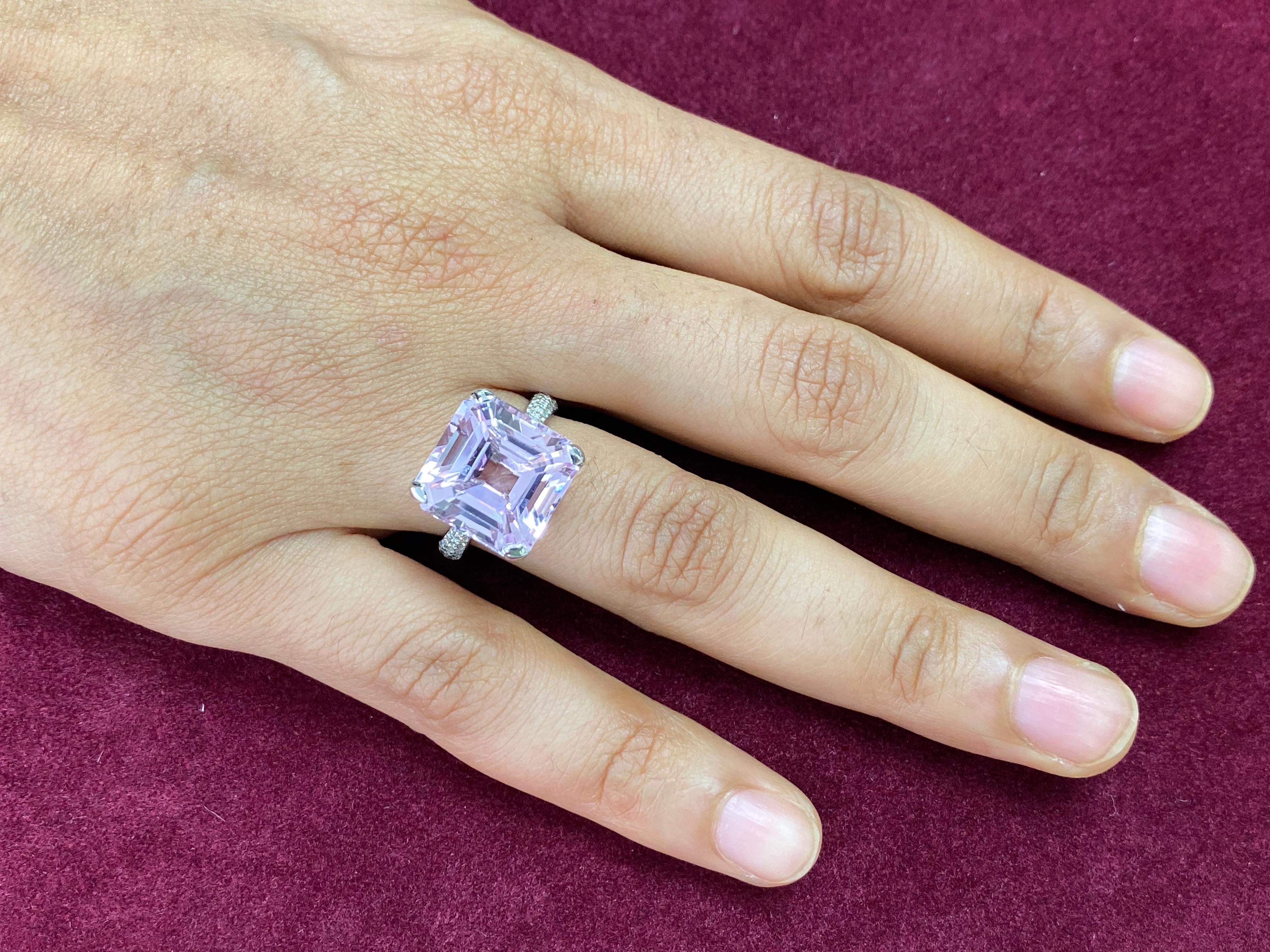 12.02 Ct Asscher Cut Baby Pink Kunzite & Diamond Cocktail Ring, Statement Piece In New Condition In Hong Kong, HK