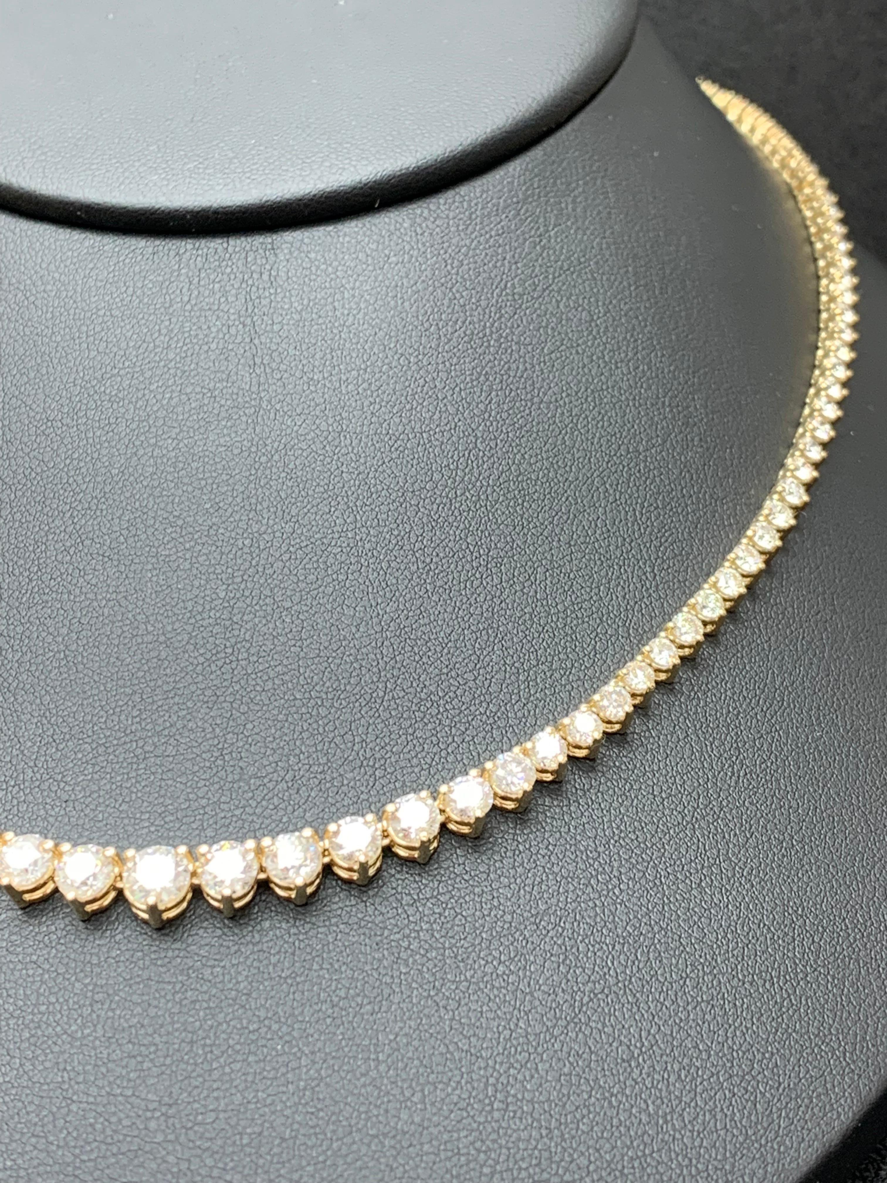 Brilliant Cut 12.05 Carat Graduating Round Diamond Riviere Tennis Necklace in 14K Yellow Gold For Sale