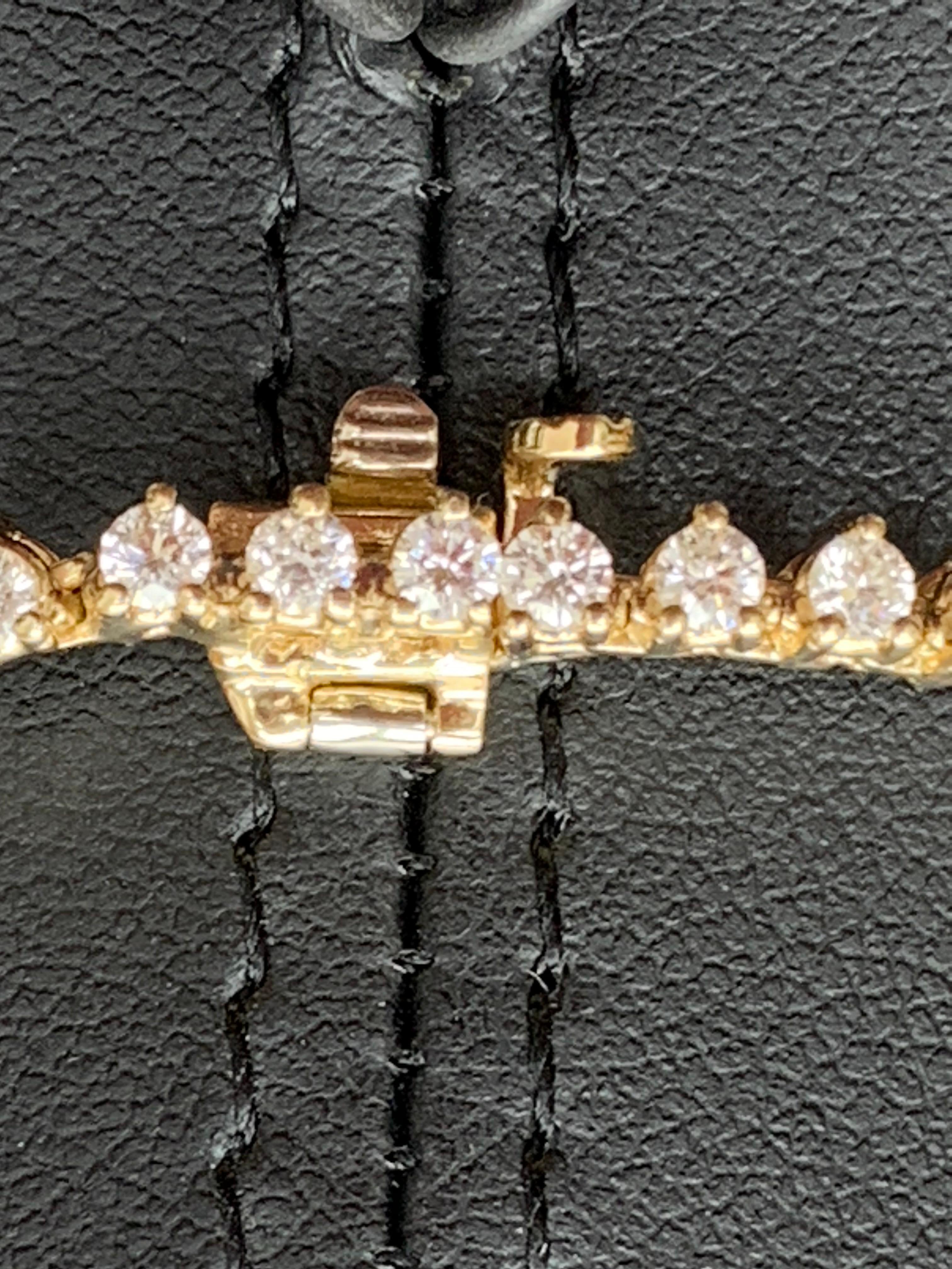 Collier tennis rivière en or jaune 14 carats avec diamants ronds gradués de 12,05 carats en vente 2
