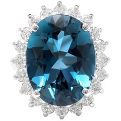 Anello in oro bianco massiccio da 12,05 carati con topazio blu naturale di Londra e diamante da 14 carati