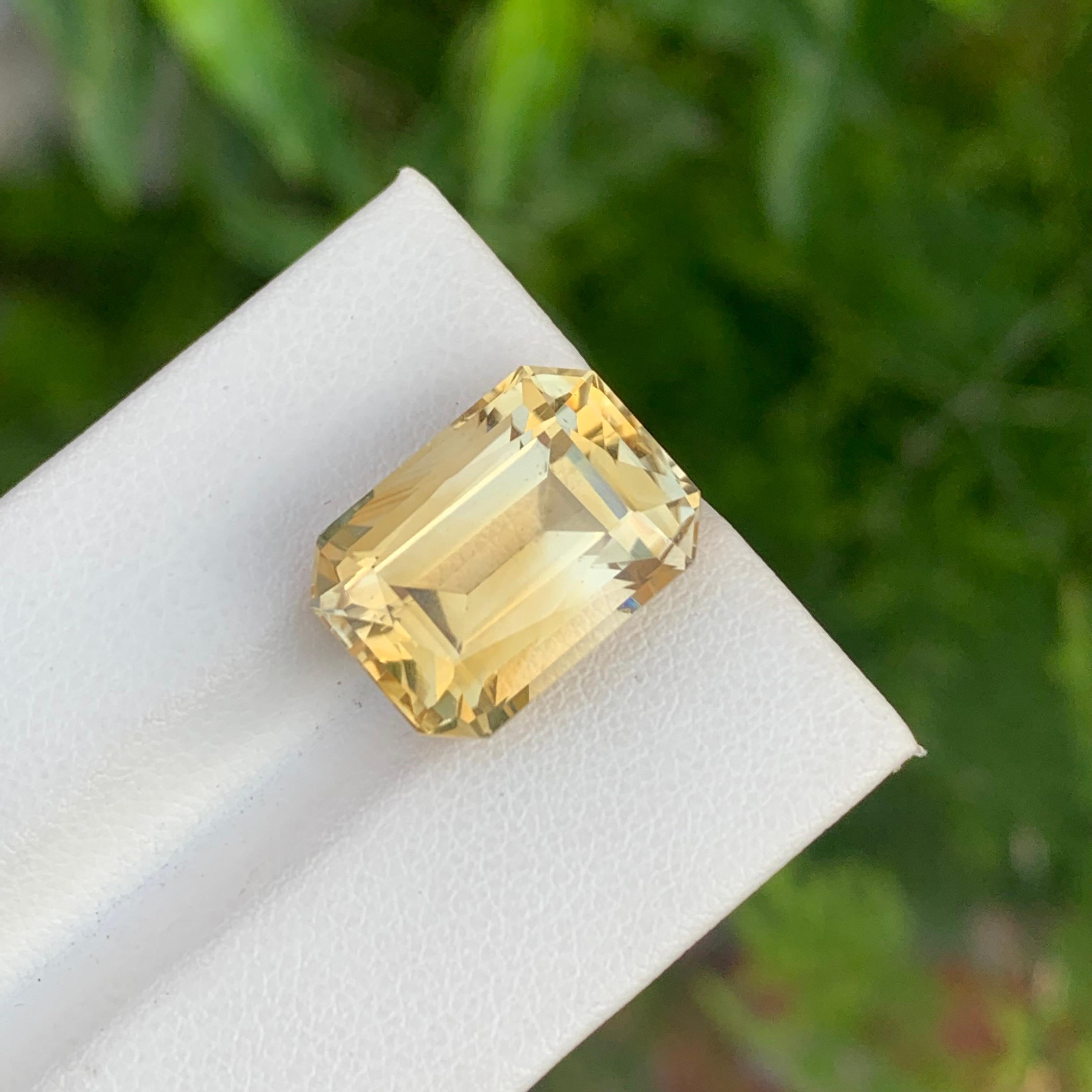 Women's or Men's 12.05 Carat Natural Loose Yellow Citrine Emerald Shape Gem For Jewellery For Sale