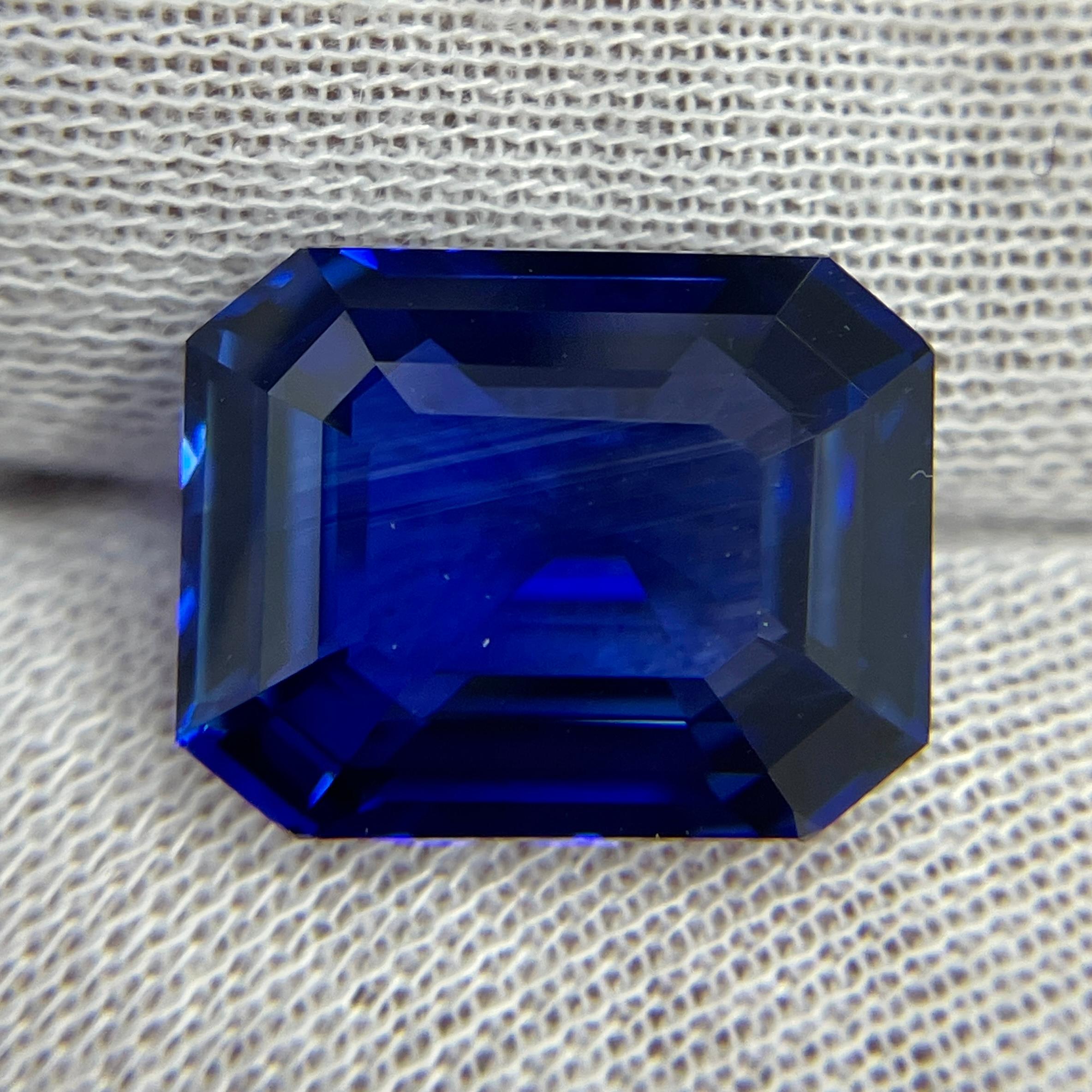 12.05Ct Ceylon Emerald Cut Sapphire In New Condition For Sale In New York, NY