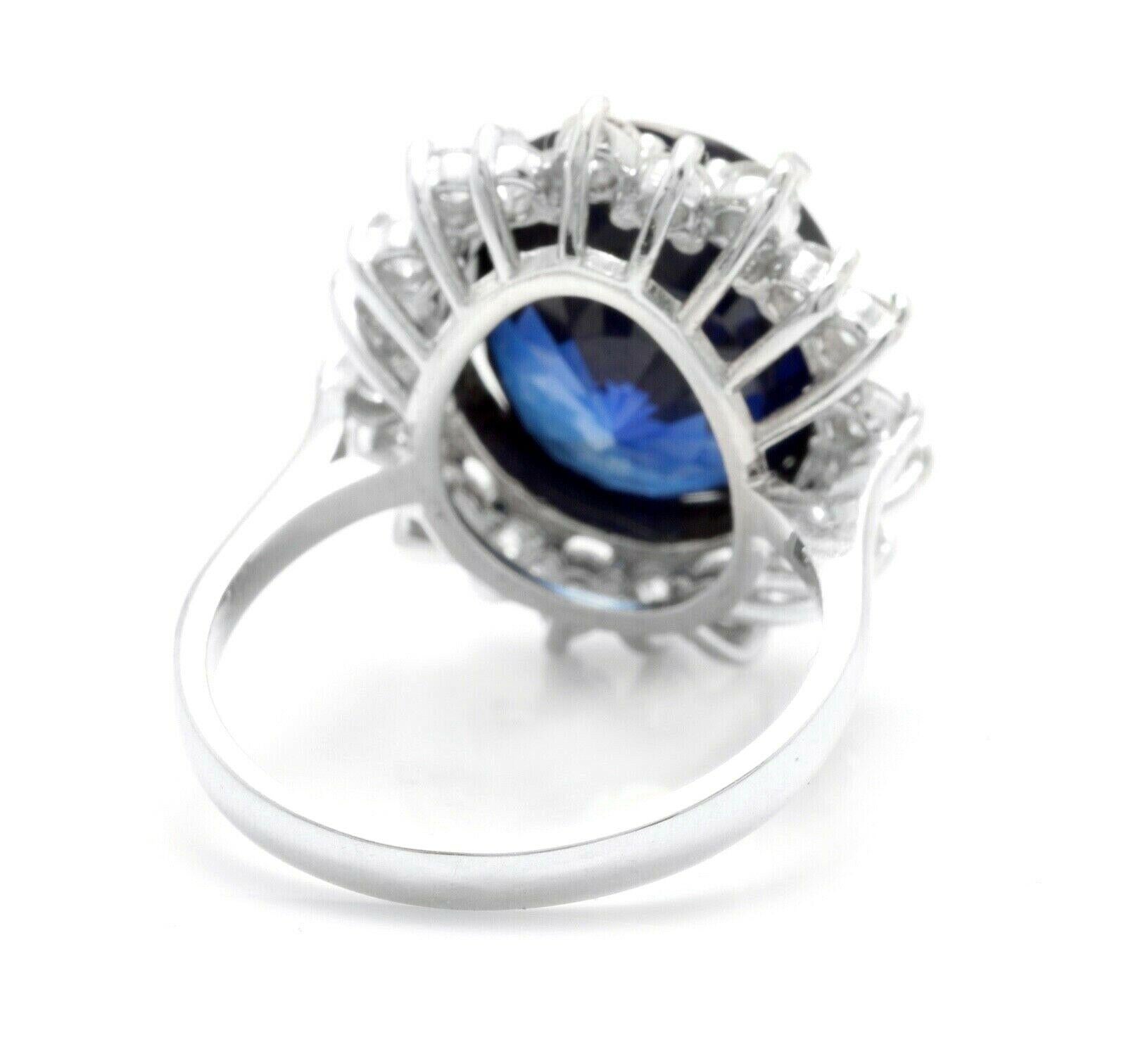 12.05ct Blue Sapphire and Natural Diamond 14K Solid White Gold Ring In New Condition For Sale In Los Angeles, CA