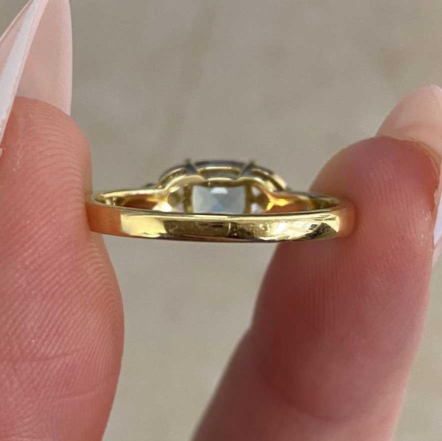 1.20ct Cushion Cut Aquamarine Engagement Ring, 18k Yellow Gold For Sale 6