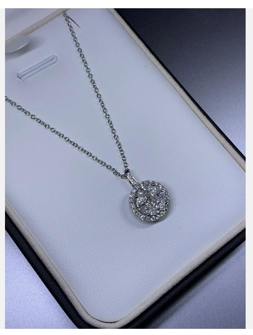 Modern 1.20ct Diamond solitaire engagement ring and pendant in 18ct white gold For Sale