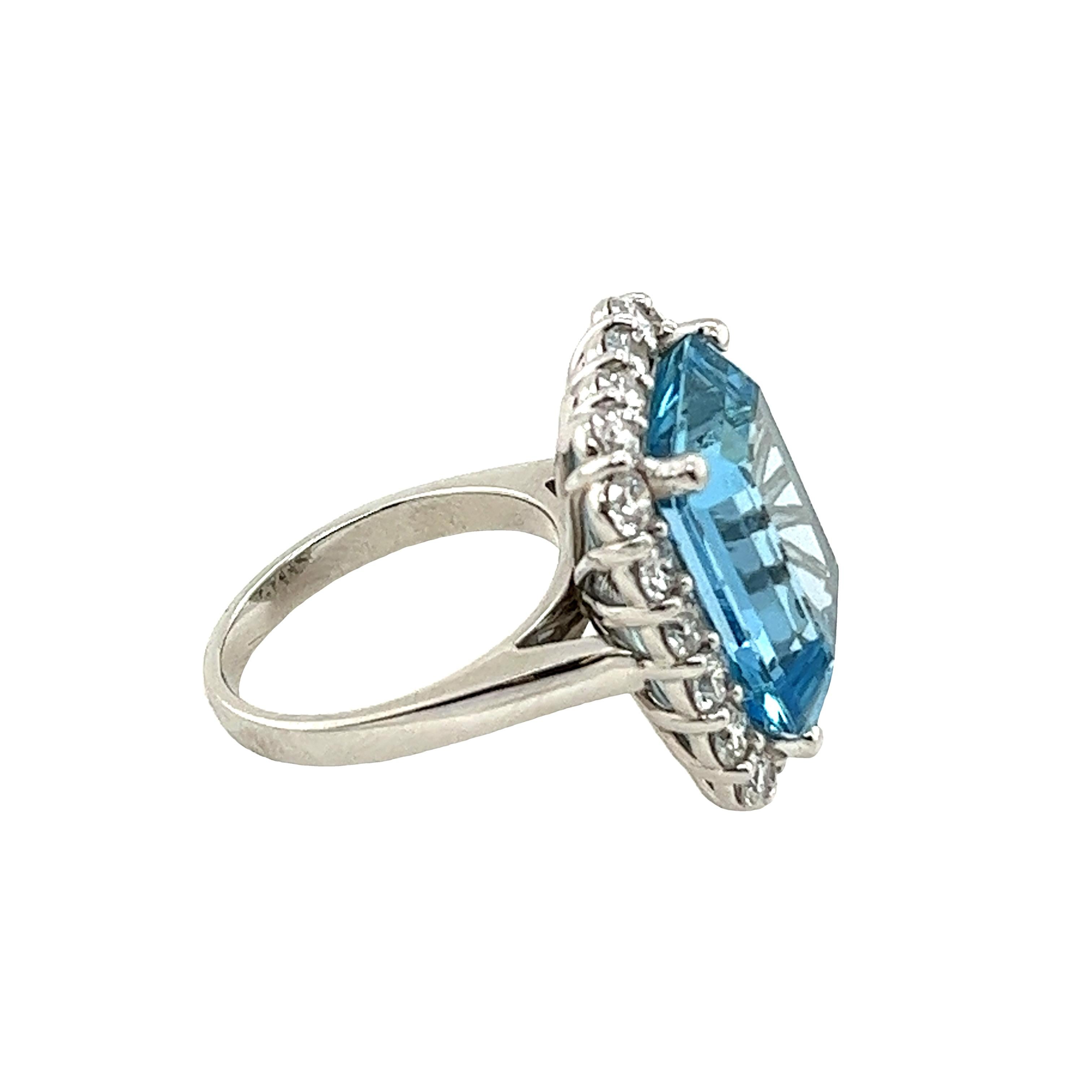 Emerald Cut 12.0ct Fine Quality Aquamarine Ring Set With 2.90ct Natural Round Diamonds