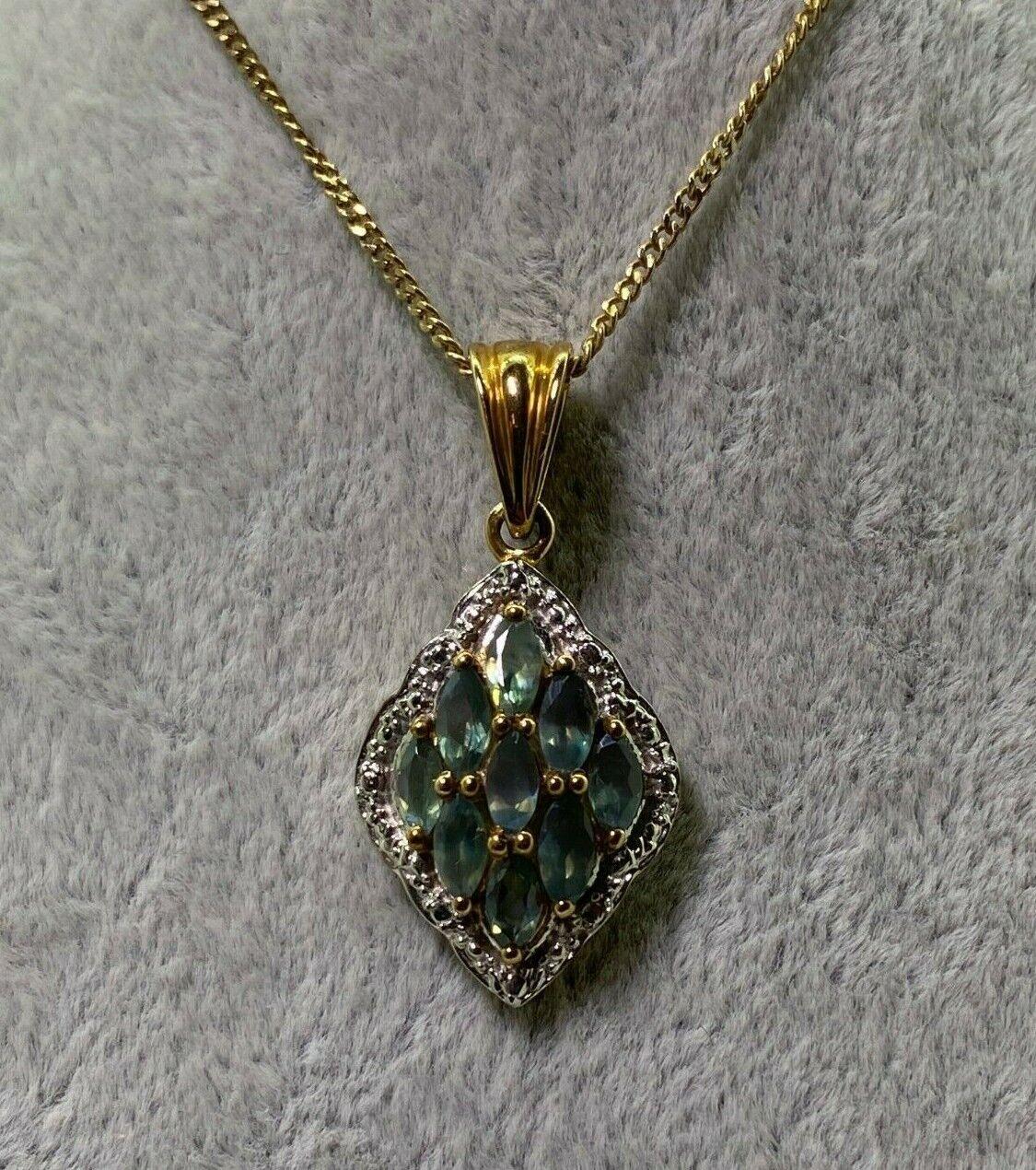 Retro 1.20ct Green Sapphire Vintage Pendant in 9K Rose & White Gold. For Sale