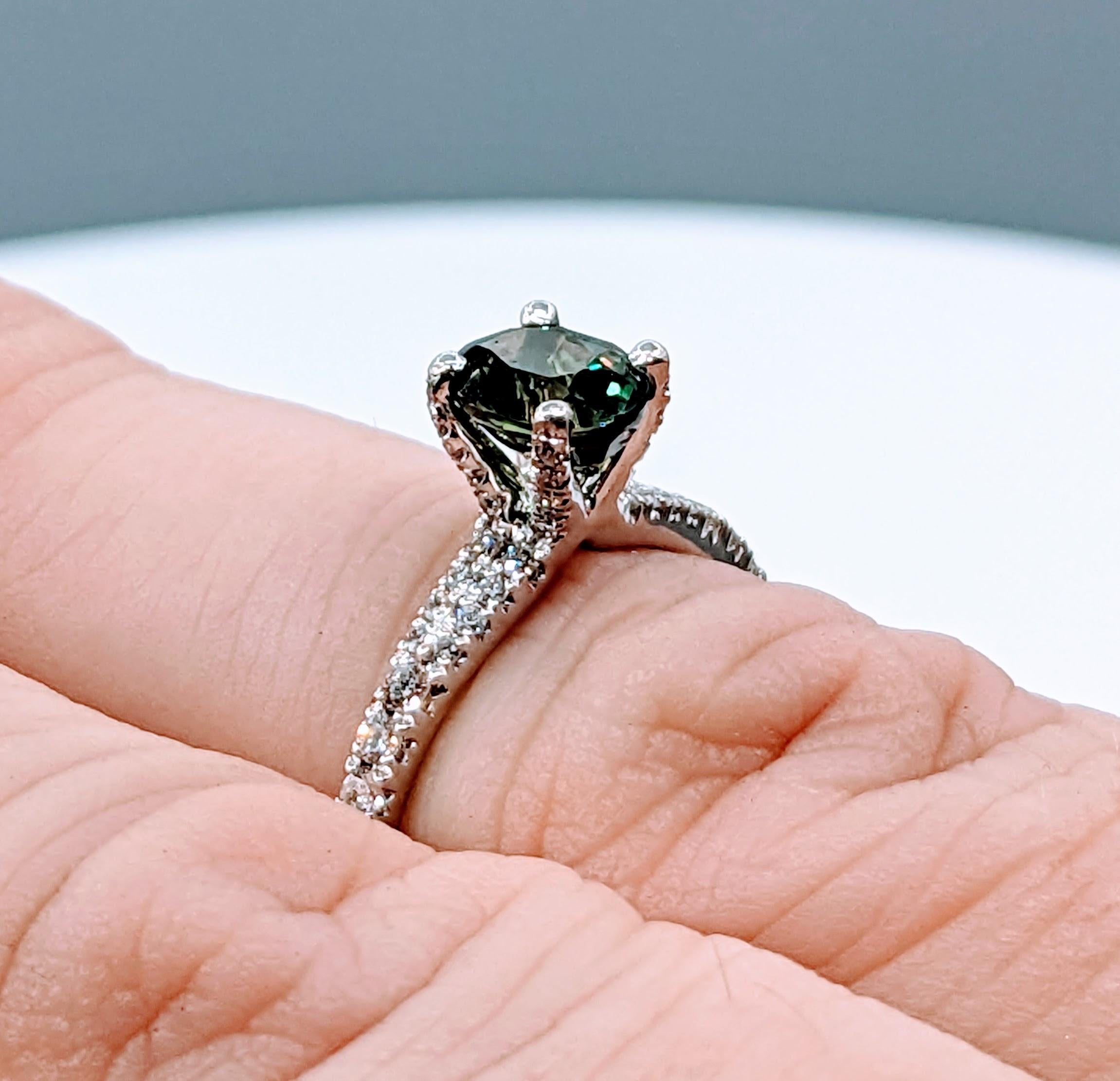 1,20ct Natürlicher Alexandrit & Platin Ring im Zustand „Hervorragend“ in Bloomington, MN