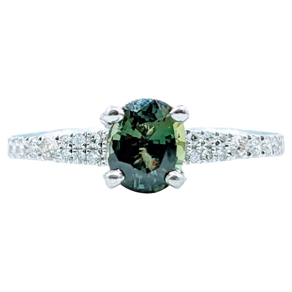 Natural .62ct Alexandrite and Diamond Ring For Sale at 1stDibs