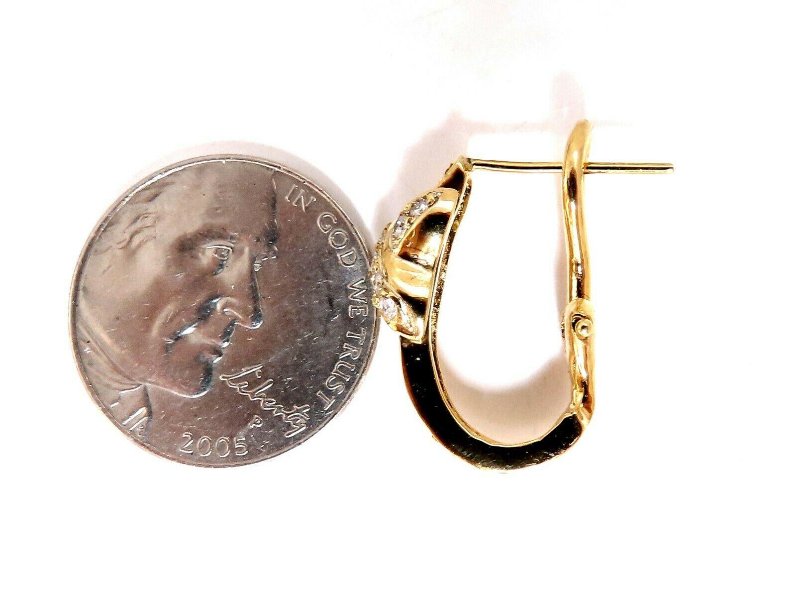 Taille ronde Boucles d'oreilles en forme de X en or 14 carats avec diamants ronds naturels de 1,20 carat en vente