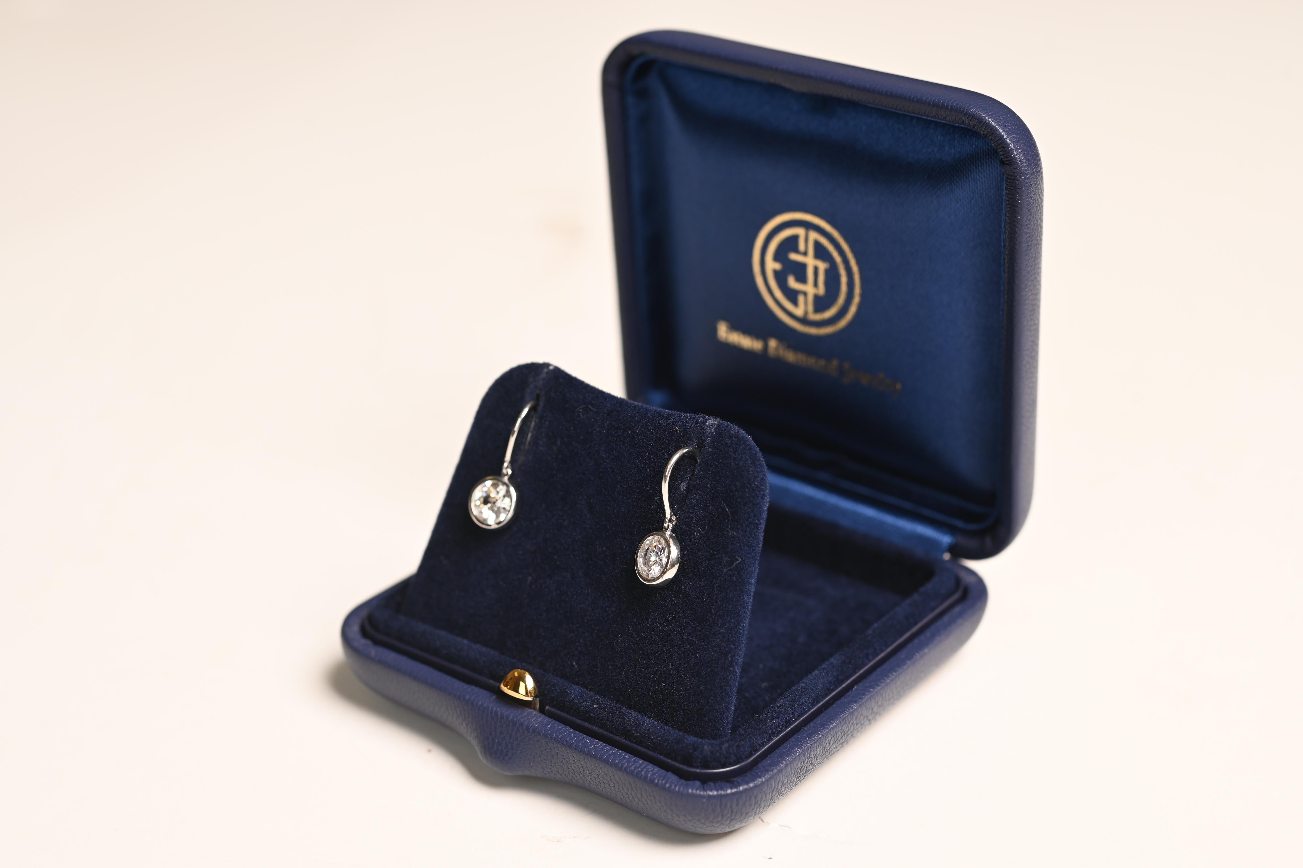 Pendientes colgantes de diamantes talla europea antigua (aprox. 1,2 quilates), platino Art Decó en venta