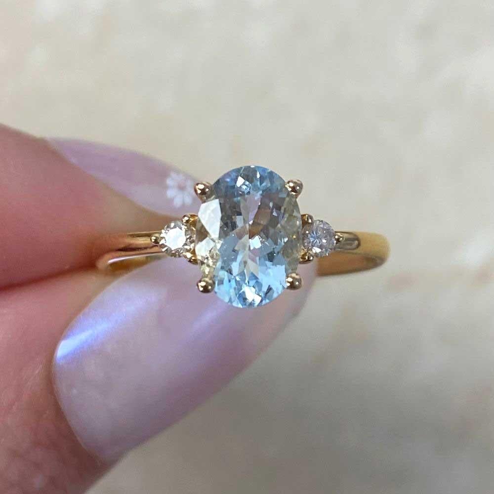 1.20ct Oval Cut Aquamarine Engagement Ring, 18k Yellow Gold For Sale 5