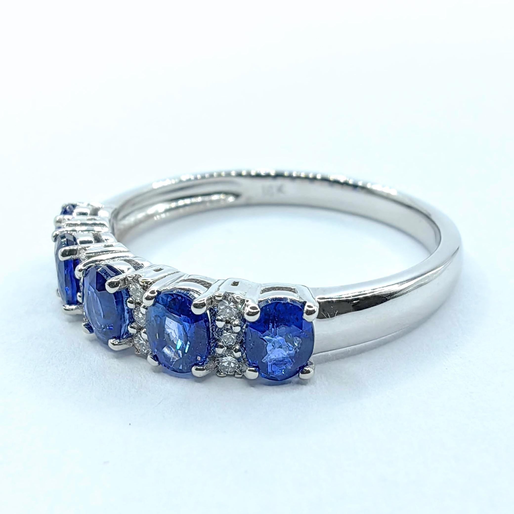 Contemporary 1.20ct Oval Cut Blue Sapphire & Diamond Eternity Band Ring in 18K White Gold For Sale