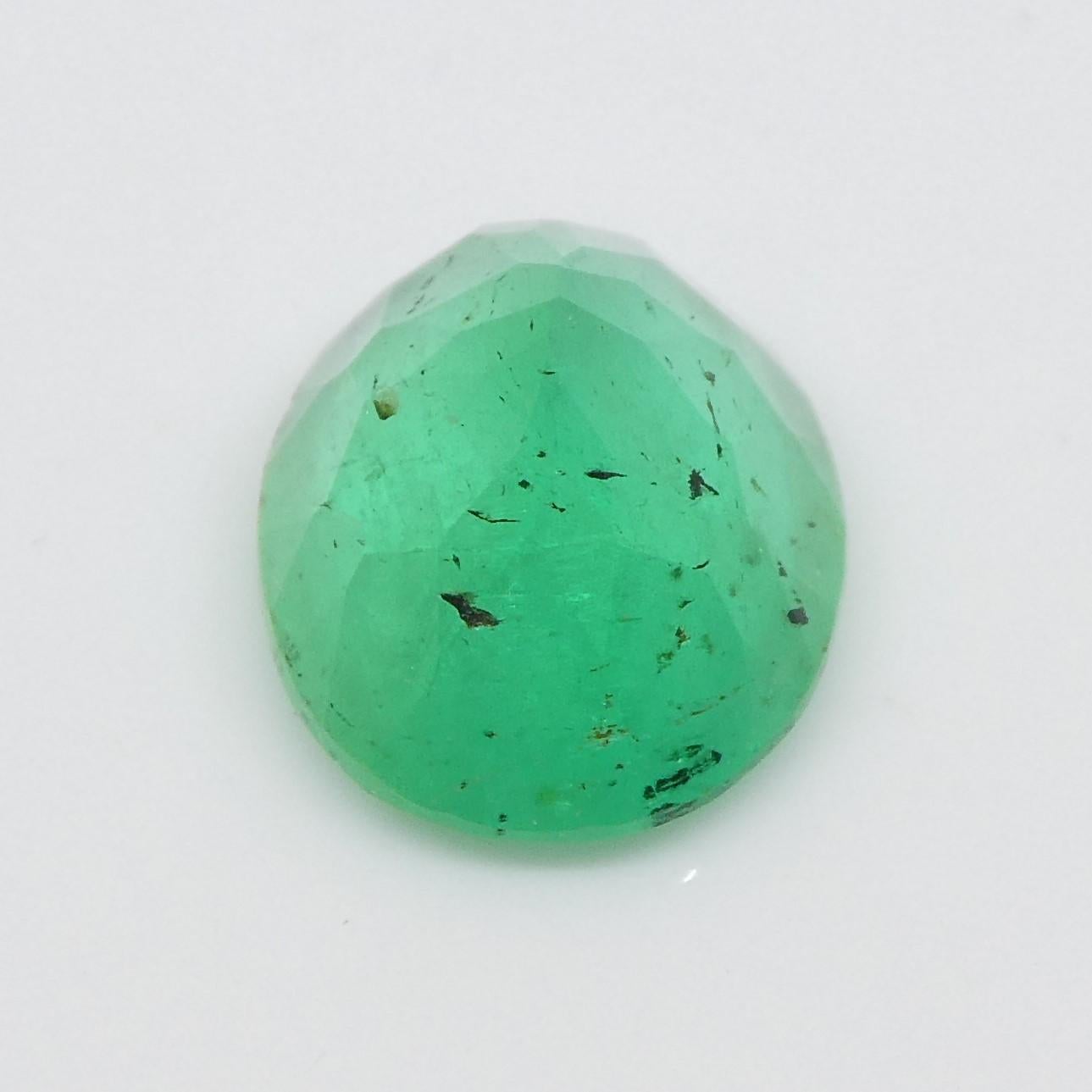 1.20ct Oval Green Emerald from Colombia For Sale 4