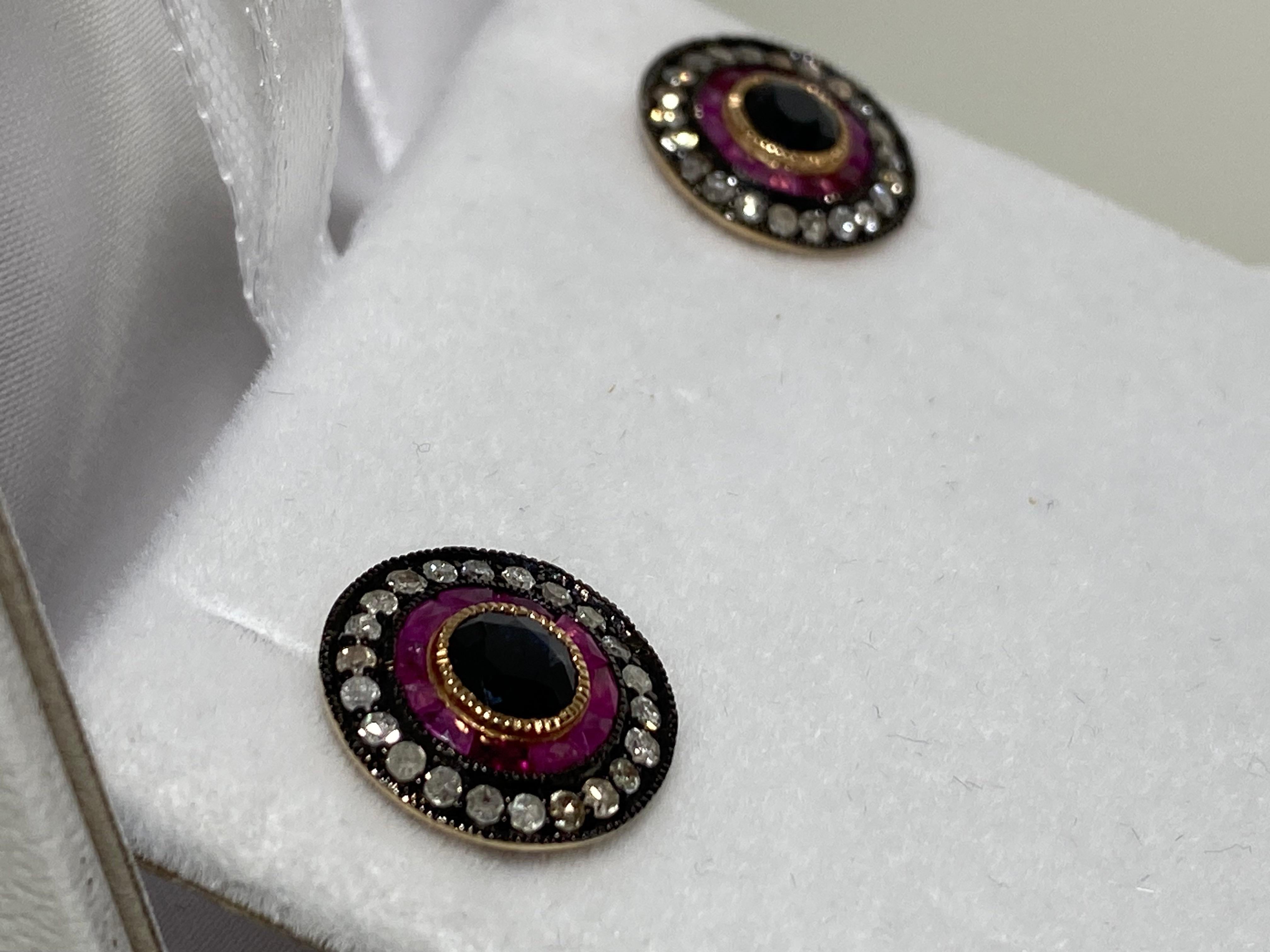 Boucles d'oreilles vintage en or rose 9K avec 1.20ct de saphir, rubis et diamant en vente 4