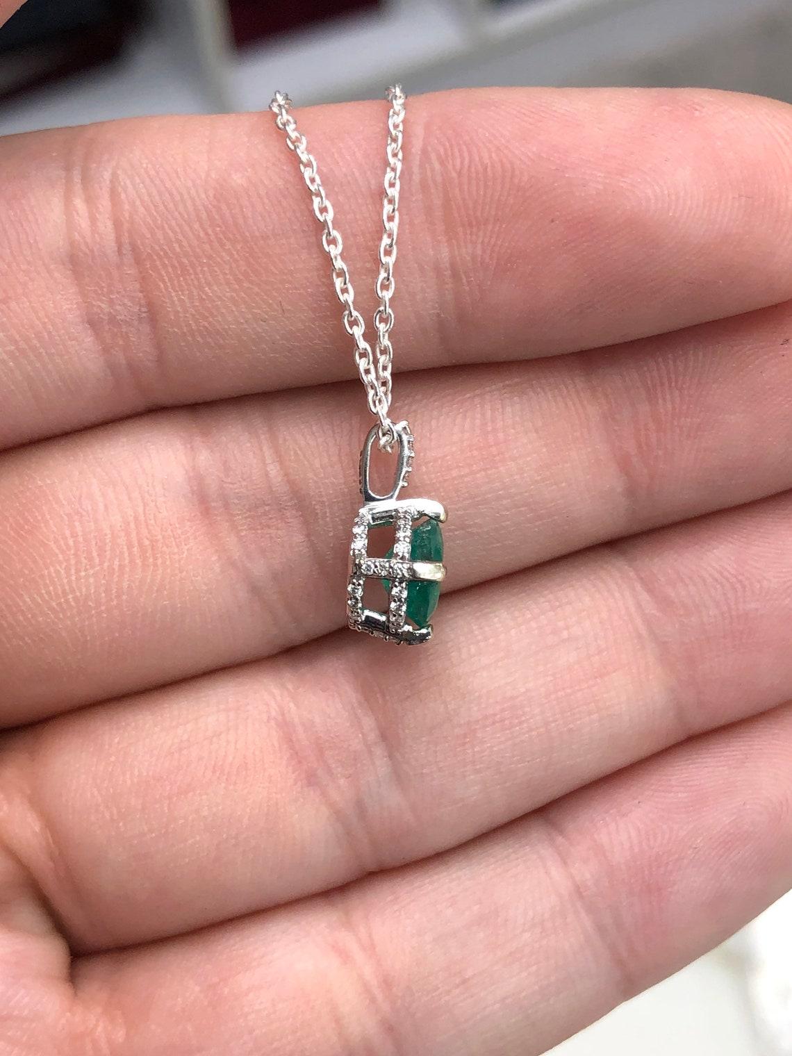 1.20tcw 14K White Gold Emerald & Diamond Pendant Necklace May Birthstone In New Condition For Sale In Jupiter, FL