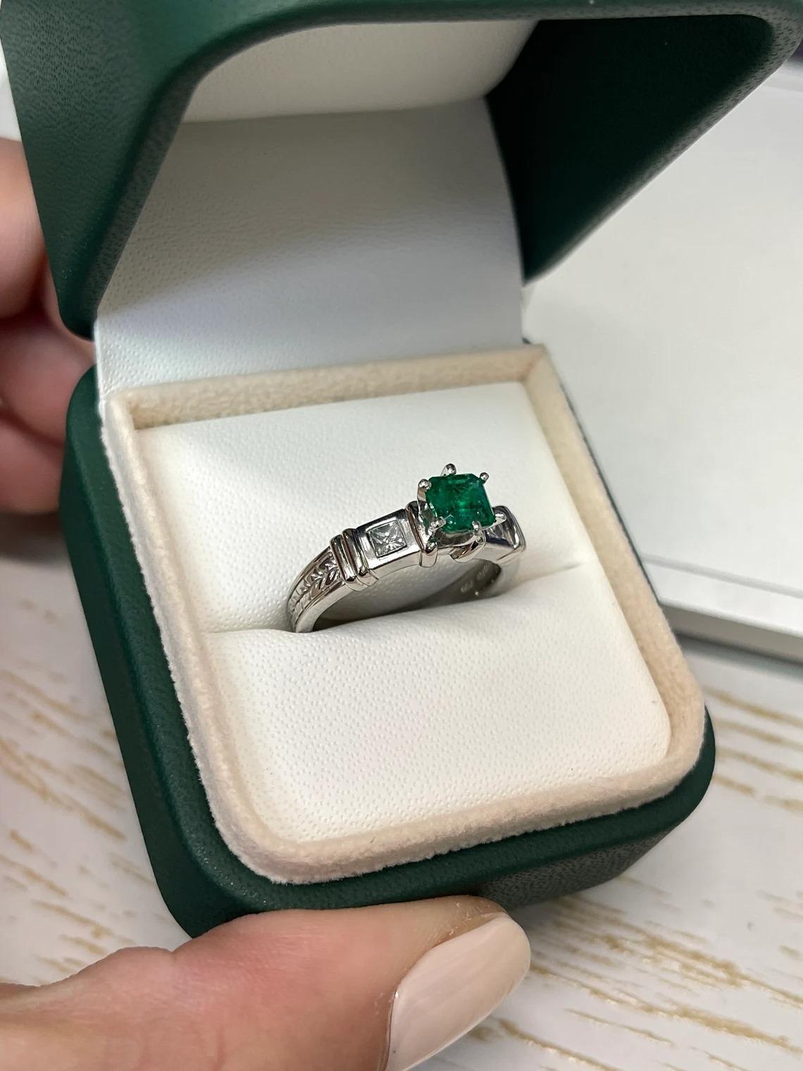 Women's 1.20tcw 18K Fine Quality Asscher Cut Emerald & Princess Cut Diamond Accent Ring For Sale