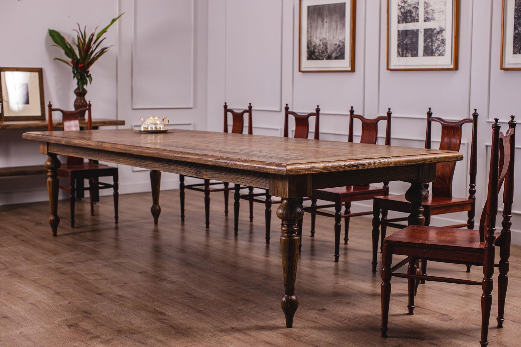 Solid Teak Meredith Dining Table in Autumn Sandblasted  In New Condition For Sale In Boulder, CO