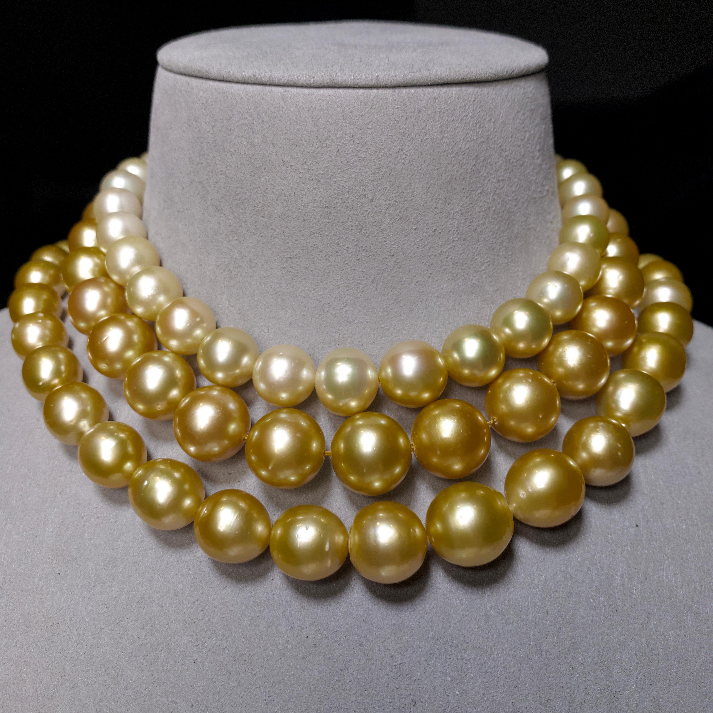 Goldene goldene Südseeperlenkette mit Verschluss aus 18 Karat Gold (Perle) im Angebot