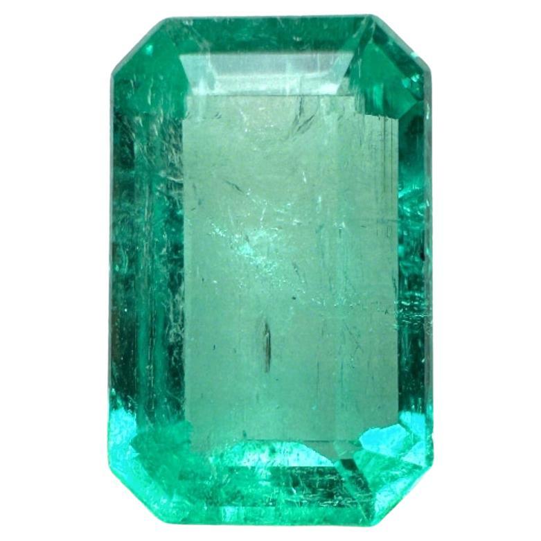 1.21 Carat 8.5x5mm Natural Colombian Emerald - Elongated Cut Medium Green May For Sale