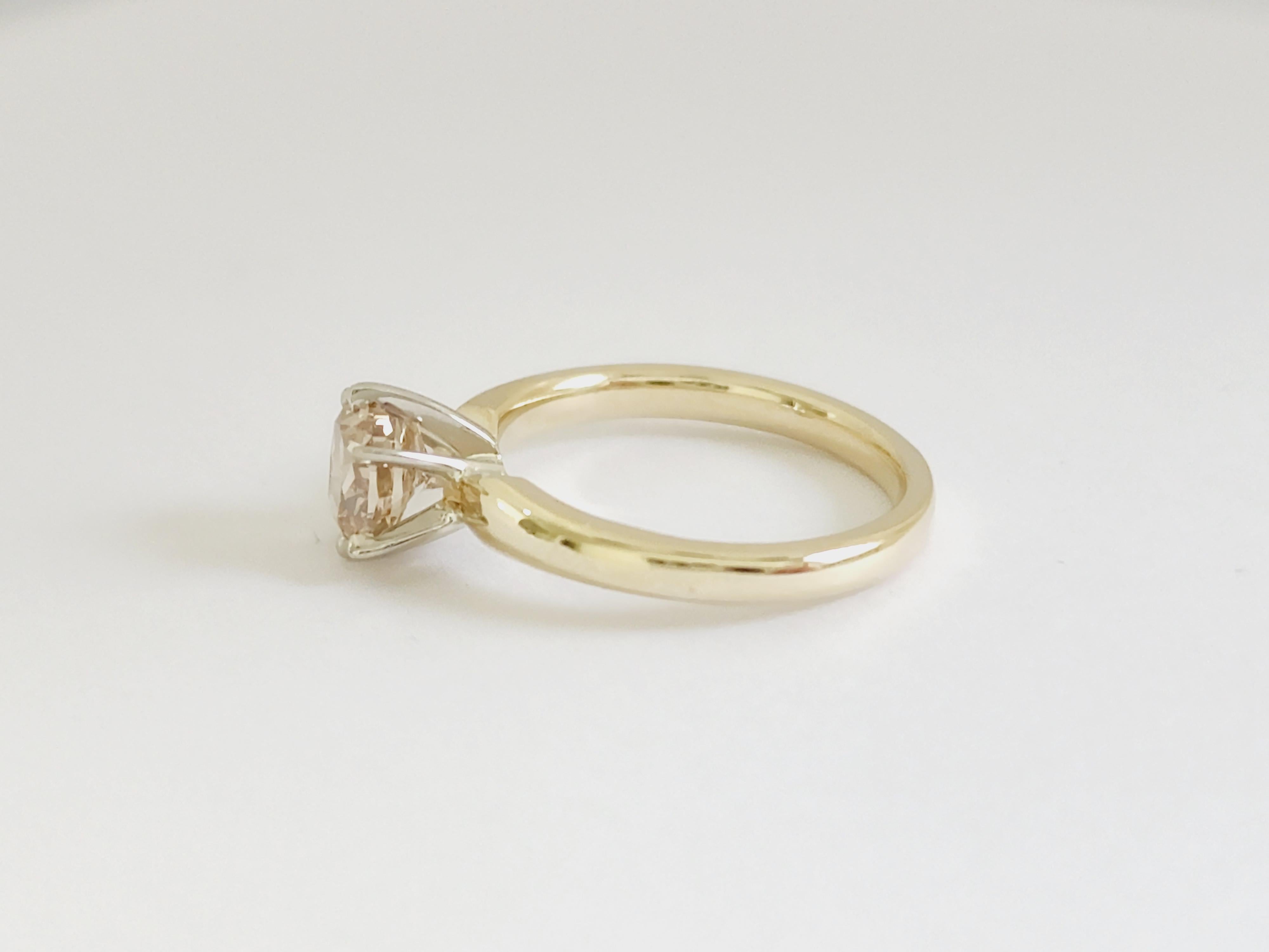 cushion cut solitaire yellow gold