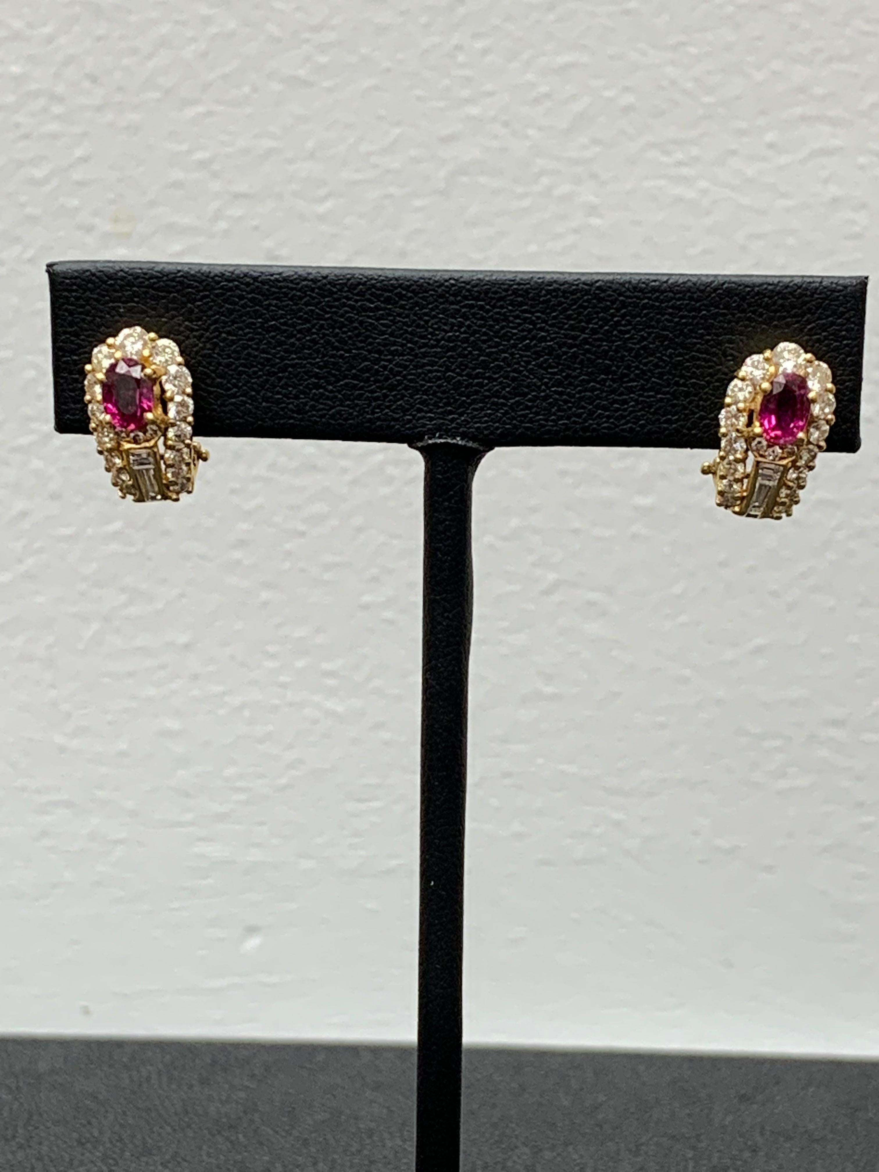 Women's 1.21 Carat Oval Cut Ruby and Diamond Earrings in 18K Yellow Gold For Sale