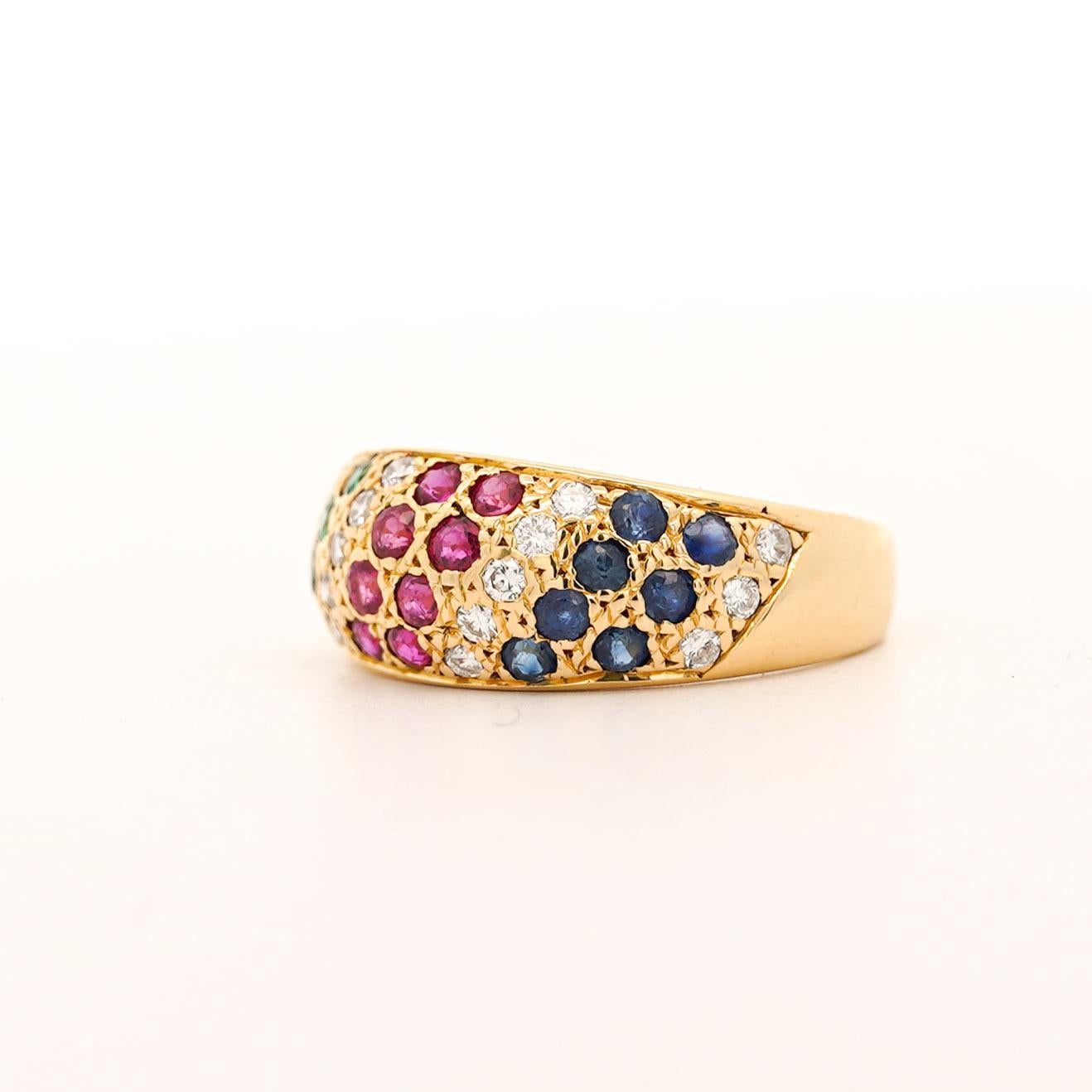 Taille ronde 1.21 Carat Ruby Sapphire Emerald Diamond 18K Gold Multi Gem Cluster Dome Ring en vente