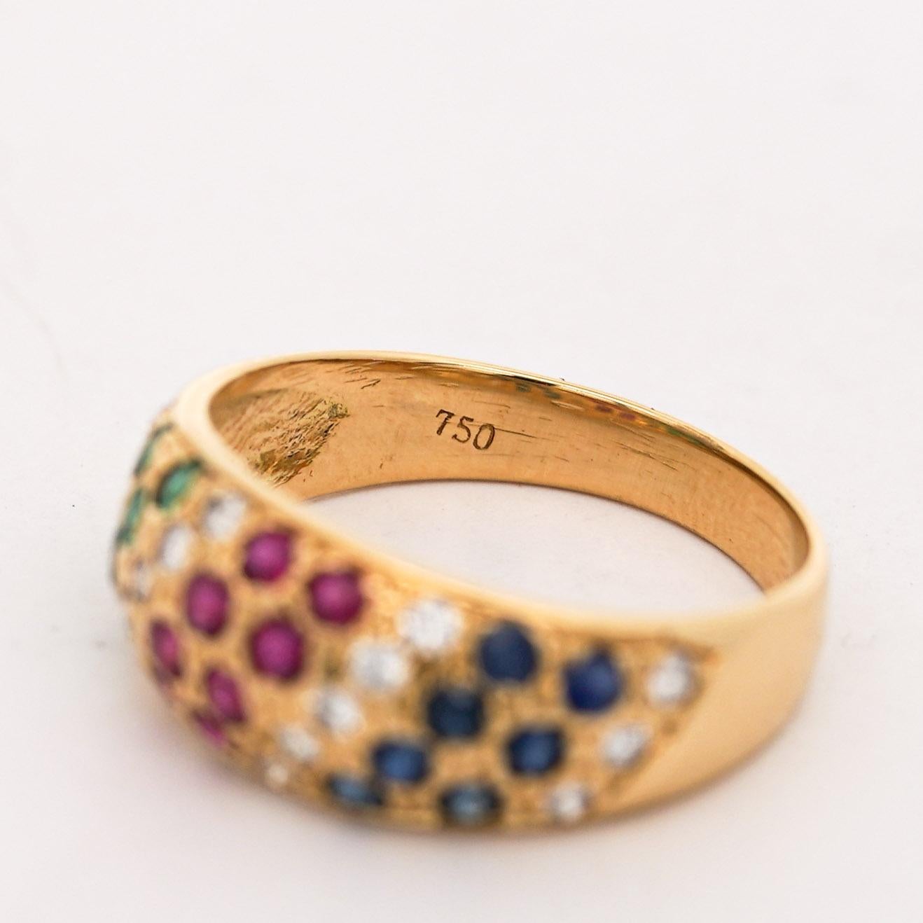 1.21 Carat Ruby Sapphire Emerald Diamond 18K Gold Multi Gem Cluster Dome Ring Pour femmes en vente