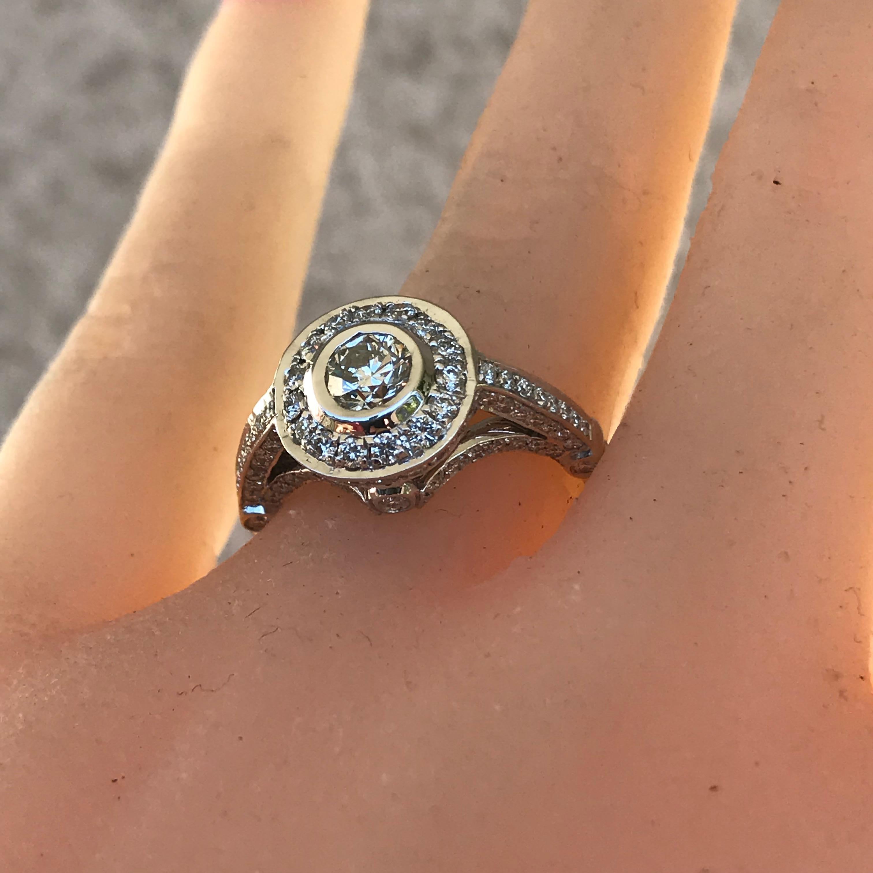 Round Cut 1.21 Carat TW Round Diamond Engagement Halo Ring For Sale
