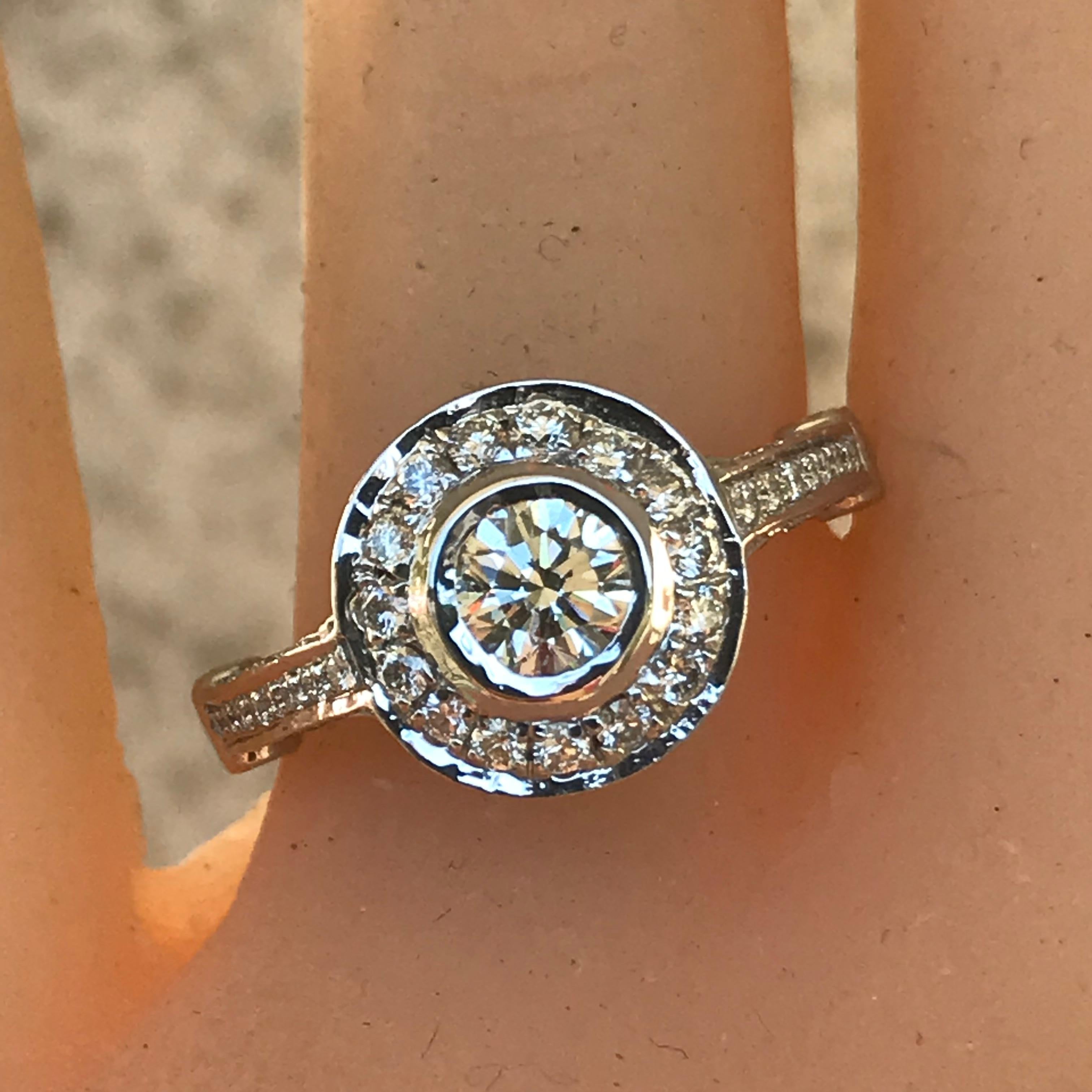 1.21 Carat TW Round Diamond Engagement Halo Ring In Excellent Condition For Sale In West Hollywood, CA