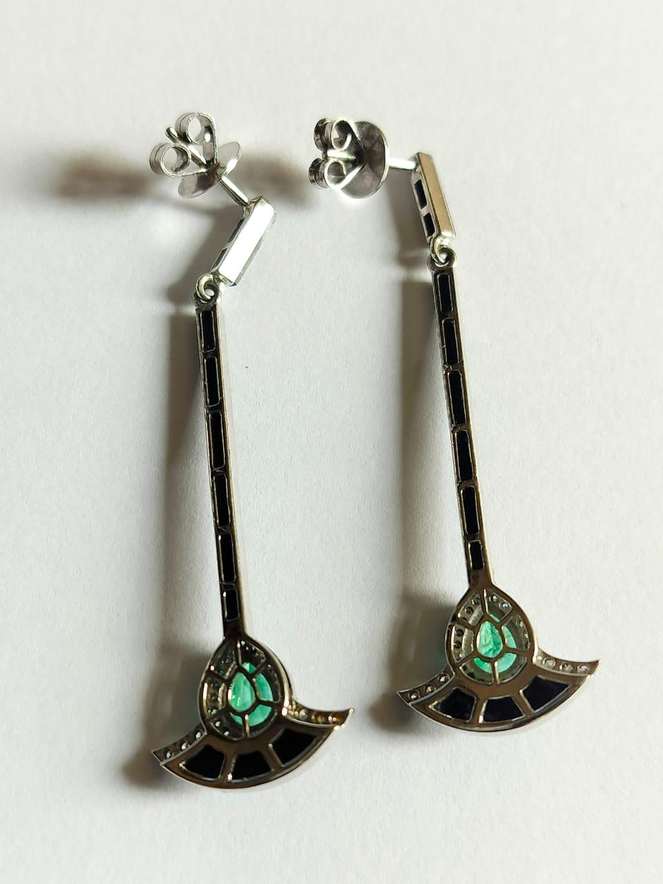Art Deco 1.21 carats Natural Emerald, Black Enamel & Diamonds Chandelier Earrings For Sale
