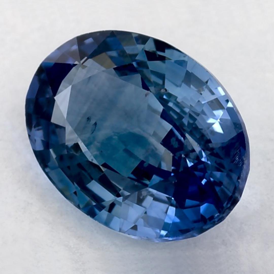 Una pietra natale di settembre molto preziosa con un delizioso colore blu. Si ritiene che portino fortuna e fortuna alla vita.

Esplora la vivace collezione di smeraldi, rubini e zaffiri nel nostro negozio, disponibili come gemme sciolte e